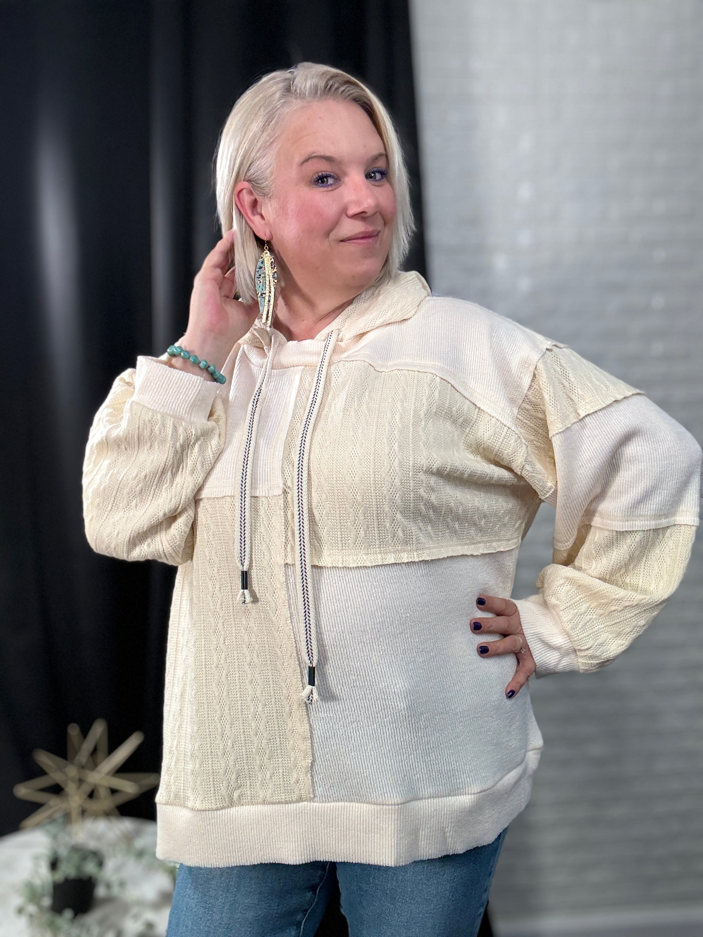 POL Balloon Sleeve Cut Sew Sweater Knit Top in Cream Womens