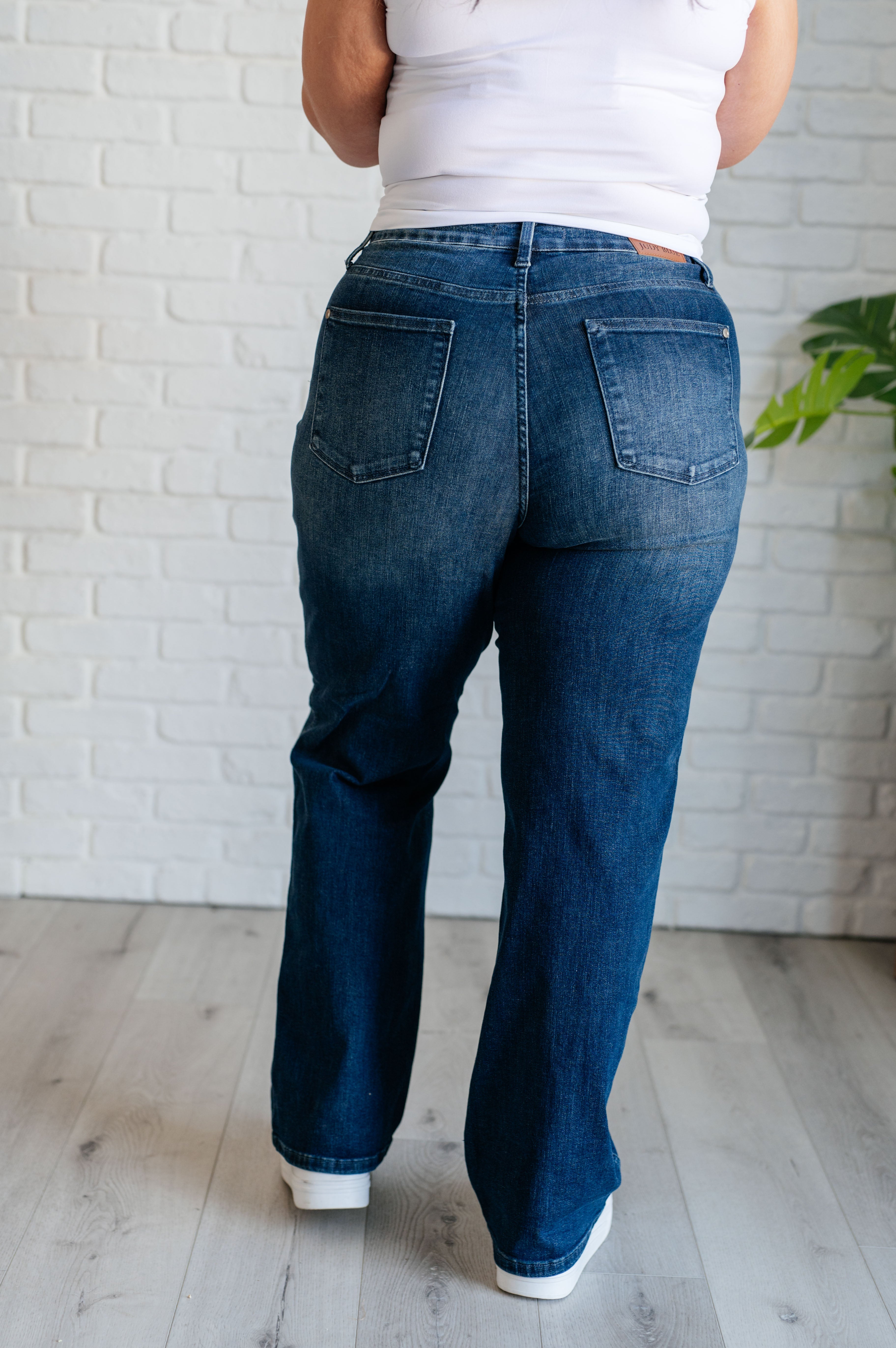 Judy Blue Muriel Mid Rise Control Top Classic Straight Jeans Denim