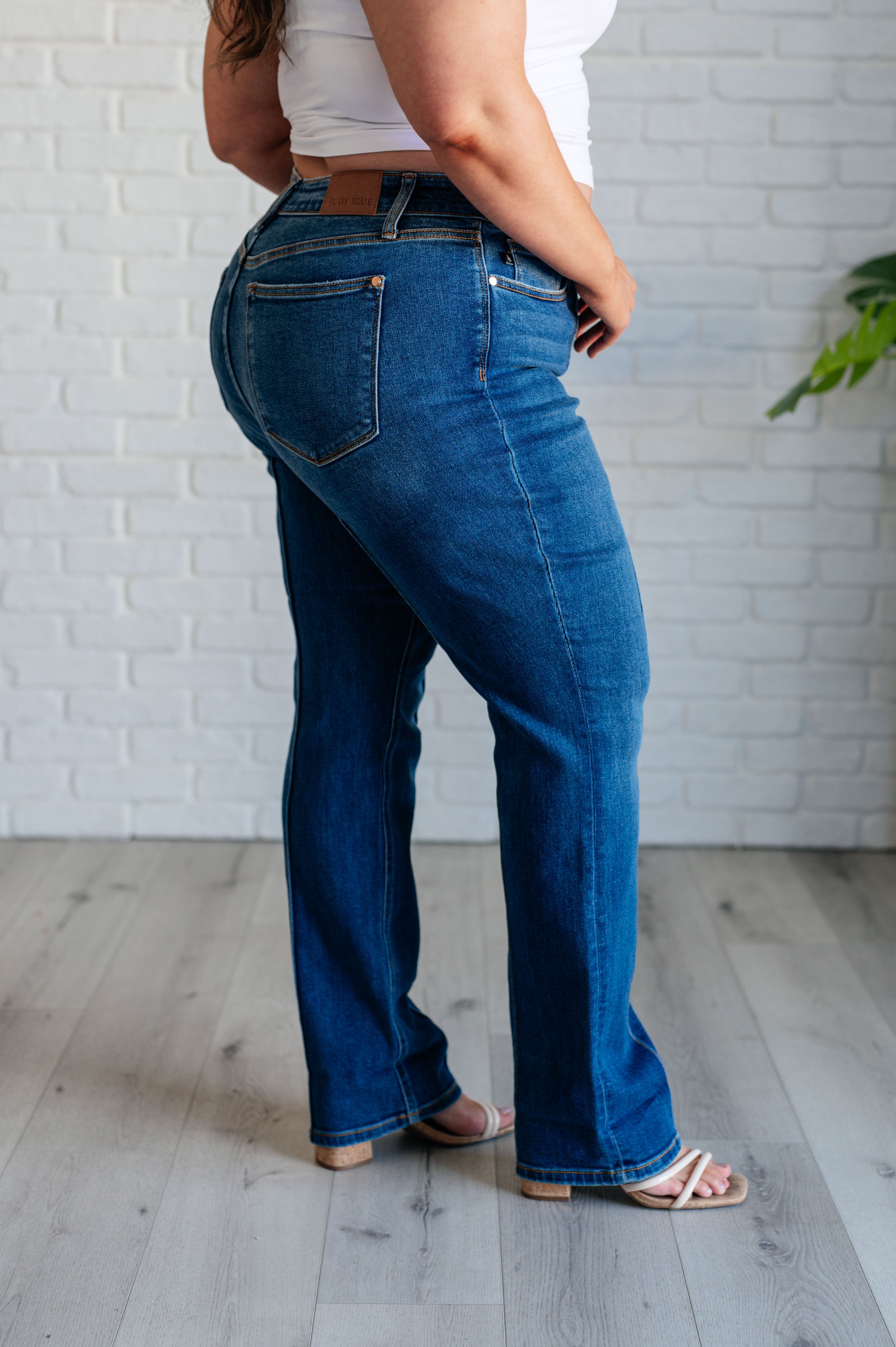 Judy Blue Campbell High Rise Center Seam Detail Straight Jeans Denim