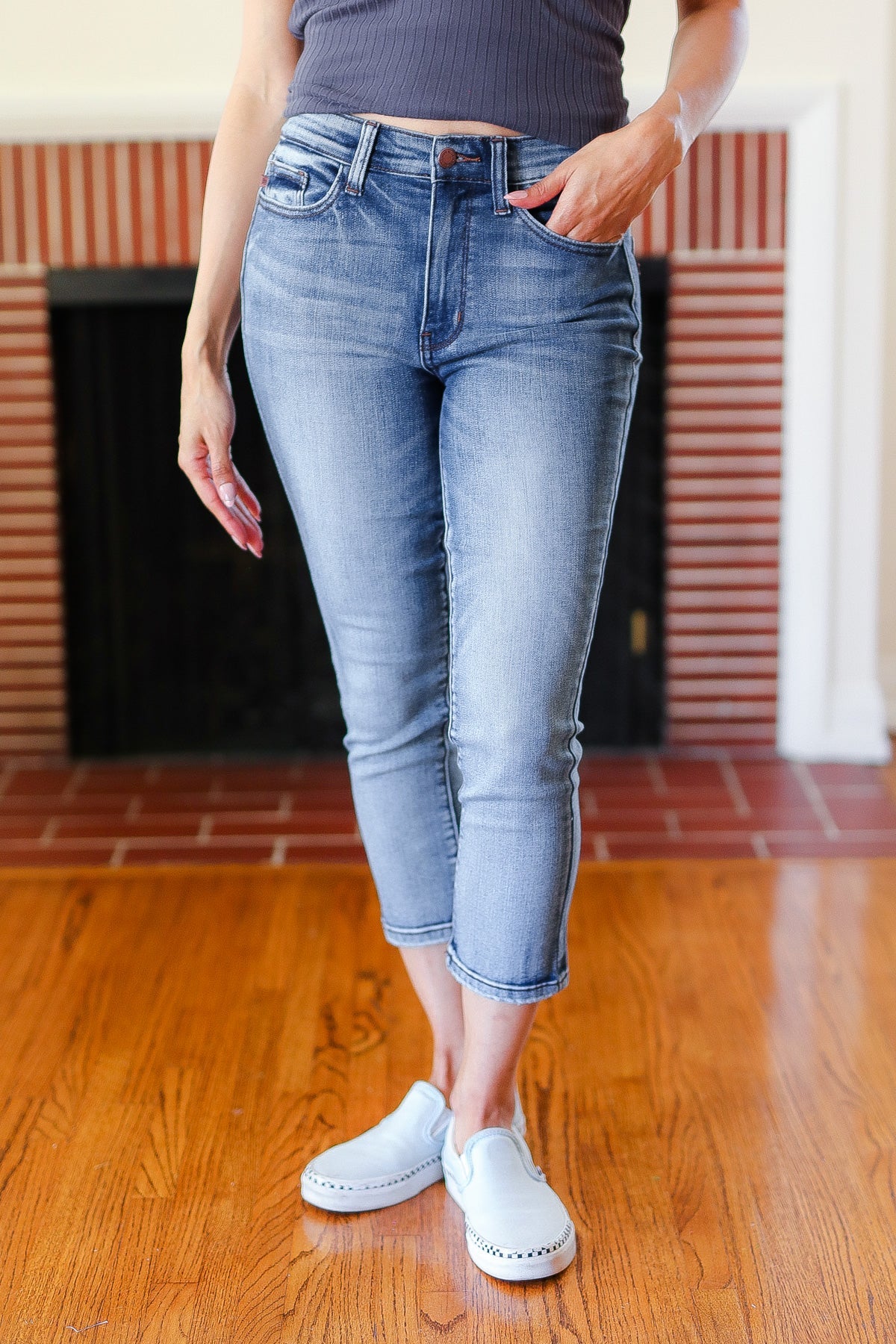 Judy Blue Medium Wash Mid Rise Skinny Capri Final Sale 2024 Blow-Out Sale