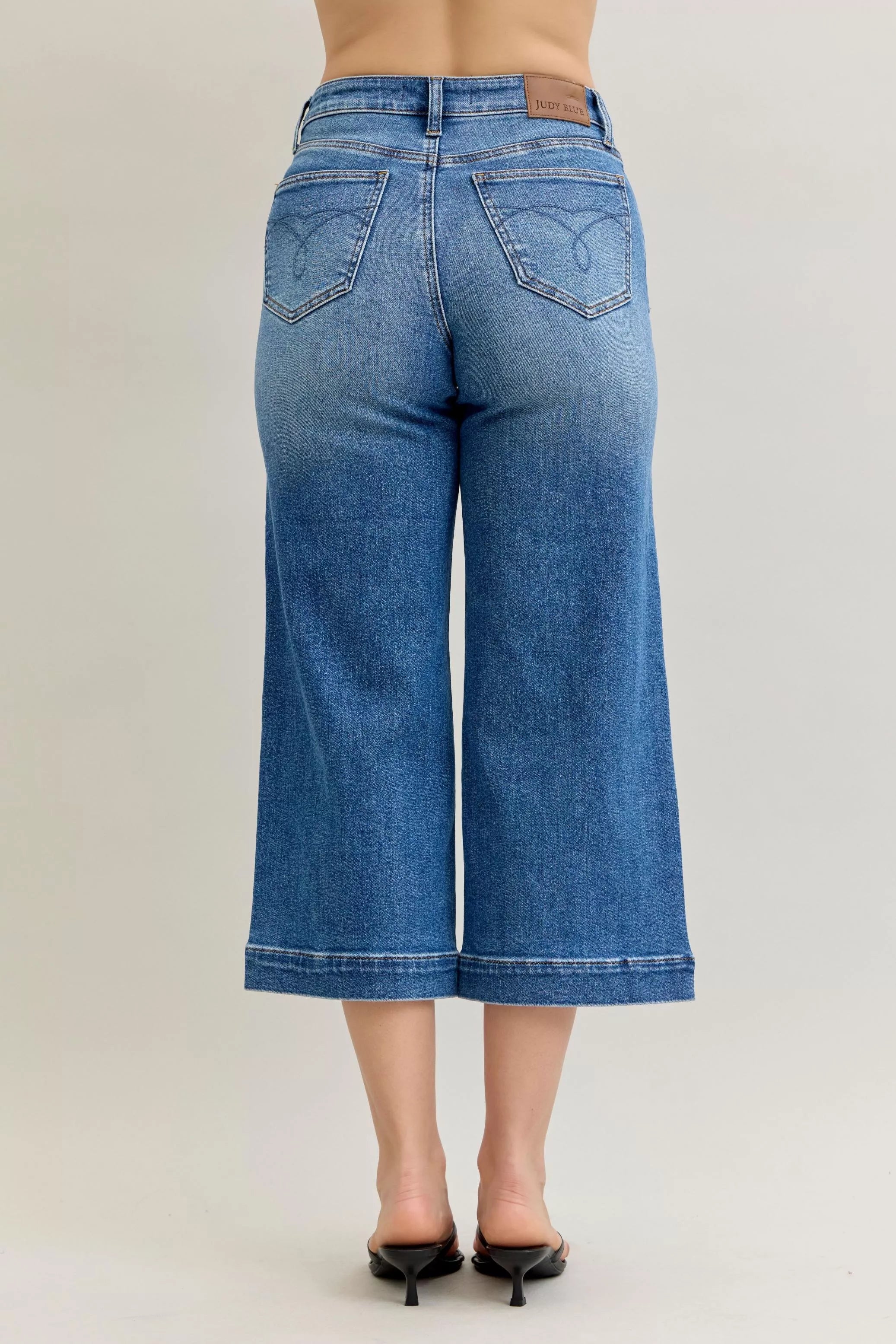 Judy Blue Mid Rise Crop Wide Leg Jeans