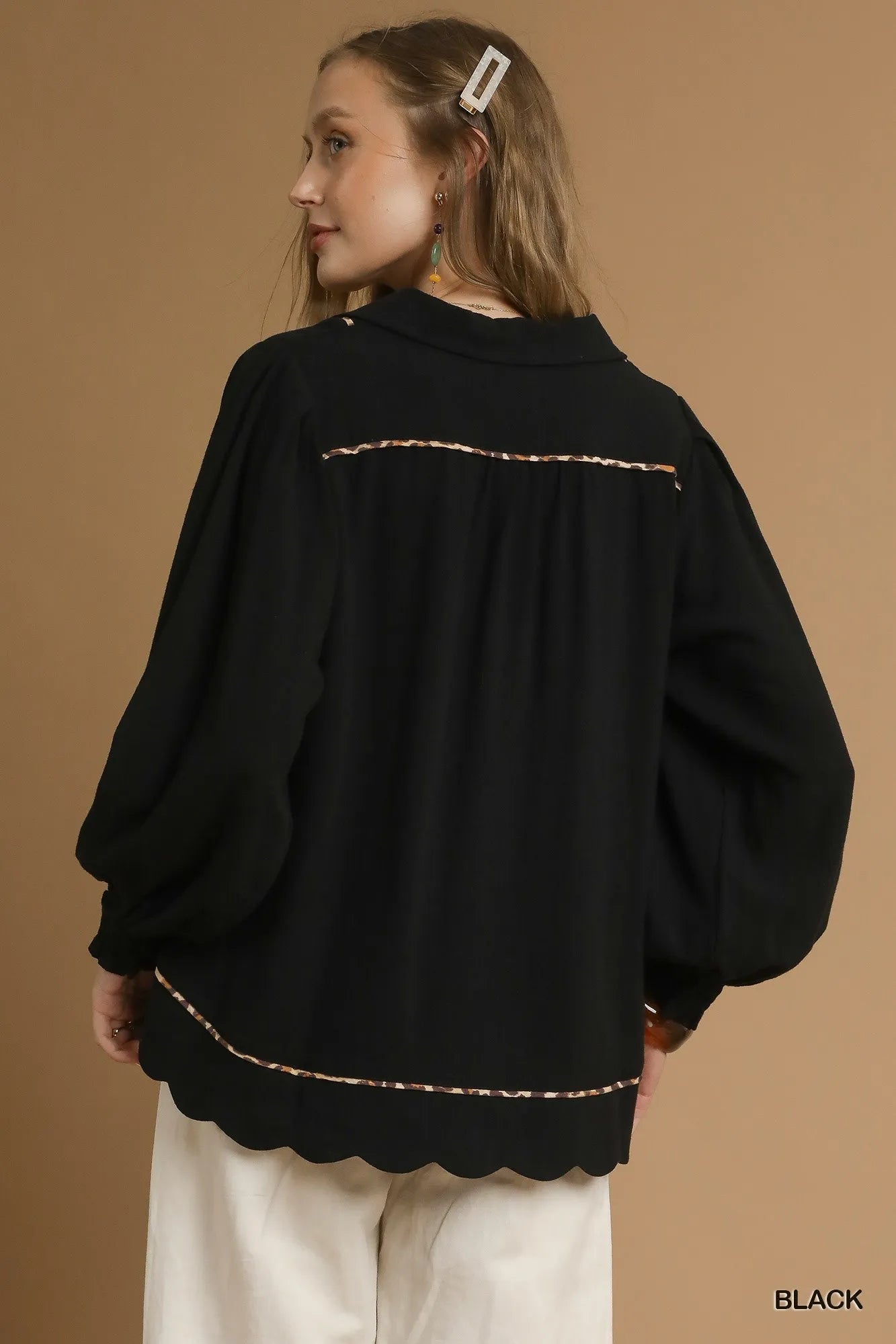 Umgee Black Linen Scallop Hem Blouse with Contrast Trim