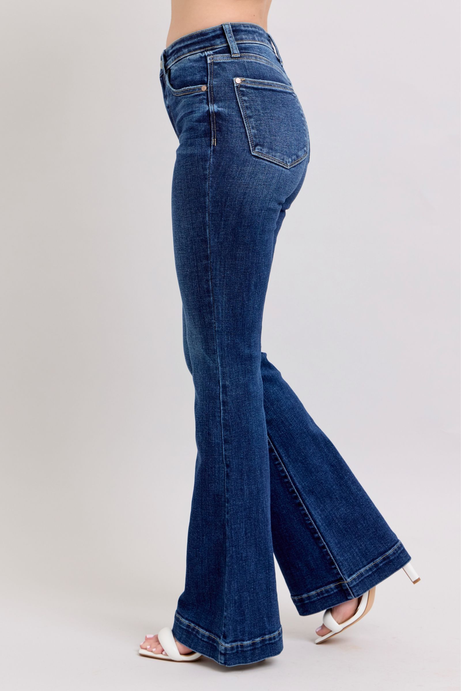 Judy Blue Dark Washed High Rise Flare Jeans with Pockets