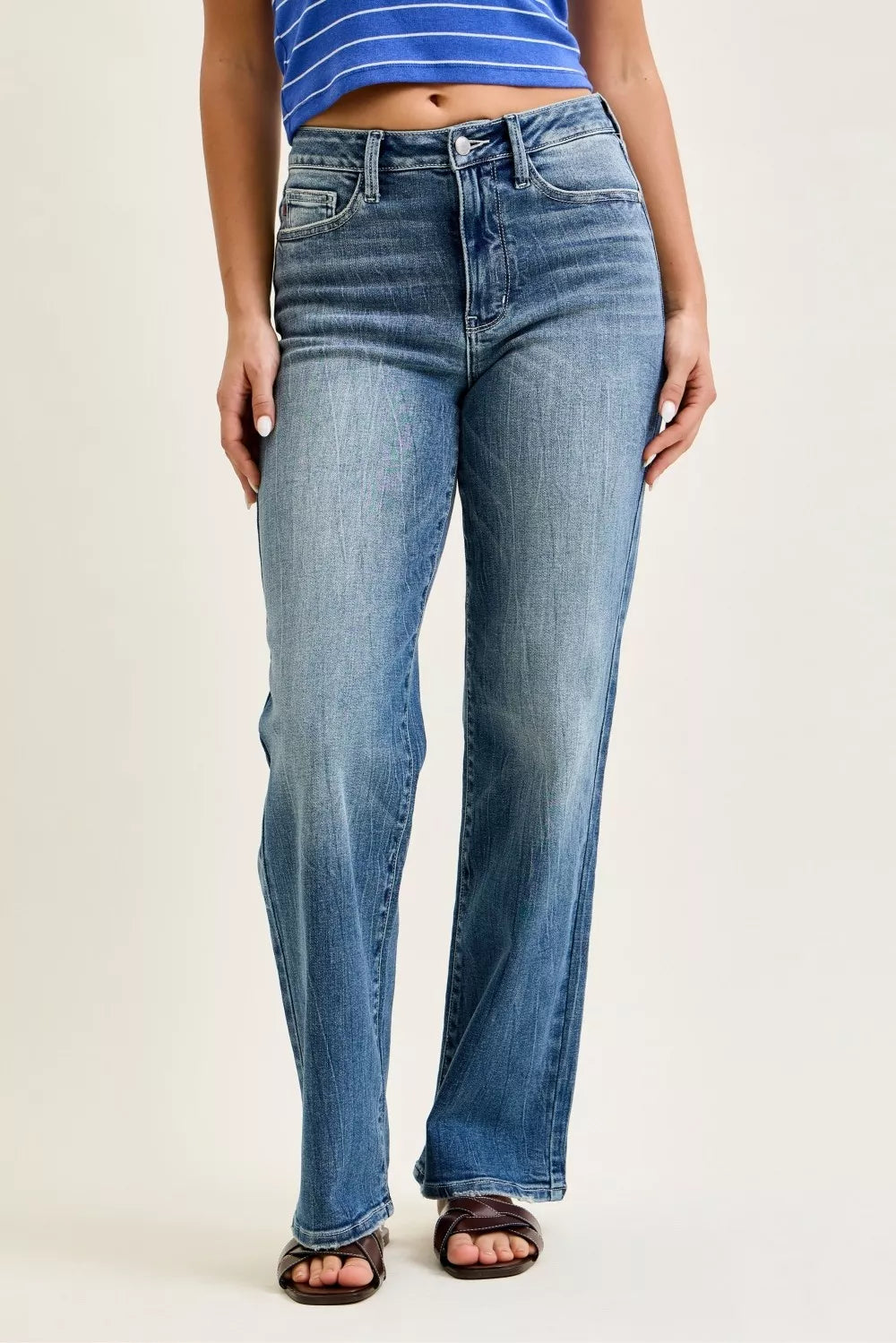Judy Blue Medium Washed Mid Rise 90s Straight Jeans MD