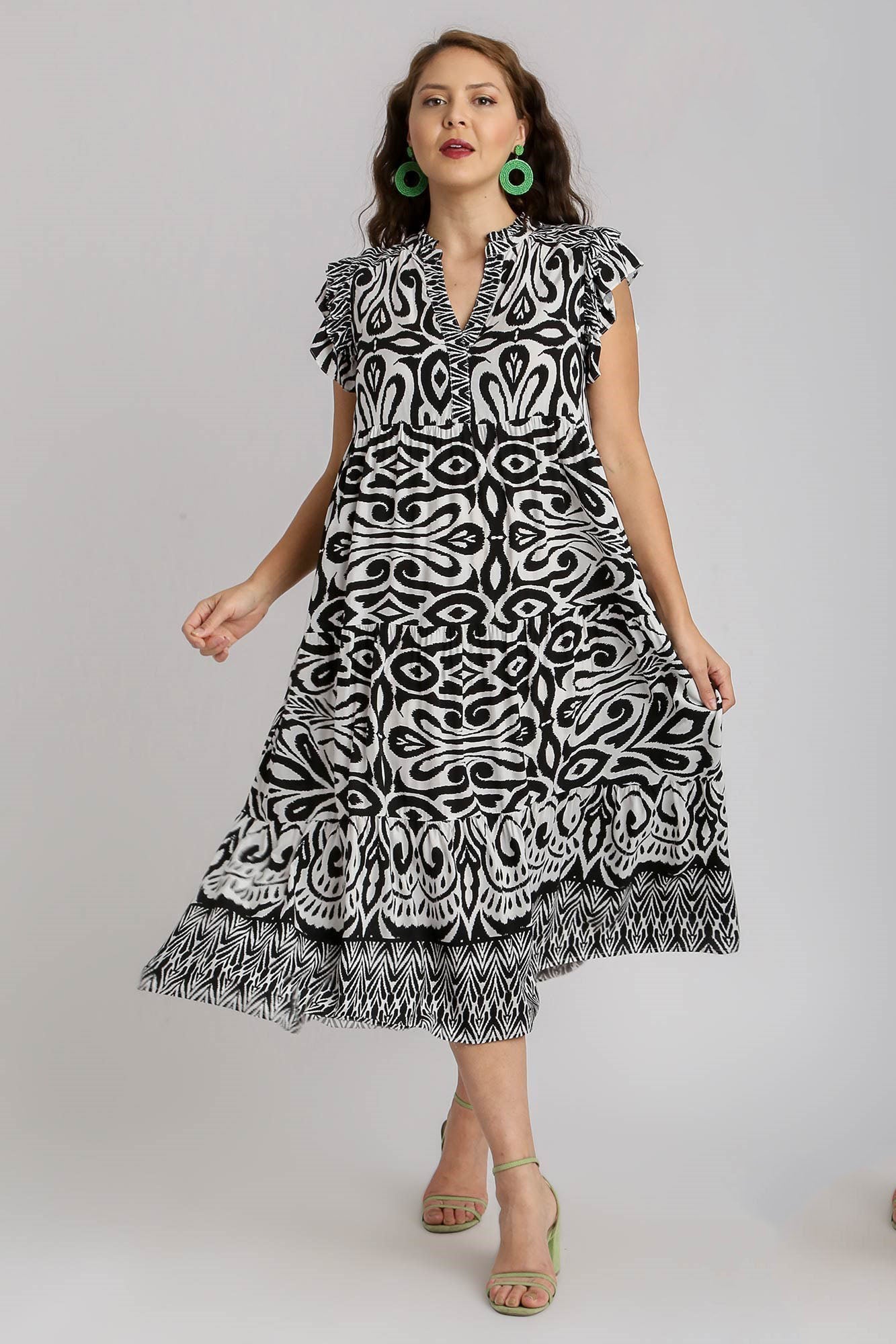 Umgee Black Two Tone Border Print Ruffle Cap Sleeve Midi Dress