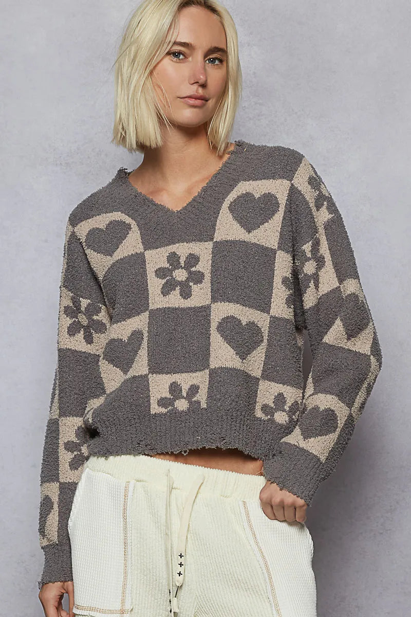 POL V-Neck Heart Pattern Checkered Sweater GHOST GREY BEIGE
