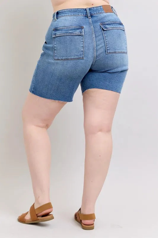 Judy Blue Mid Rise Bermudas Denim Shorts W/ Back Flap Pockets