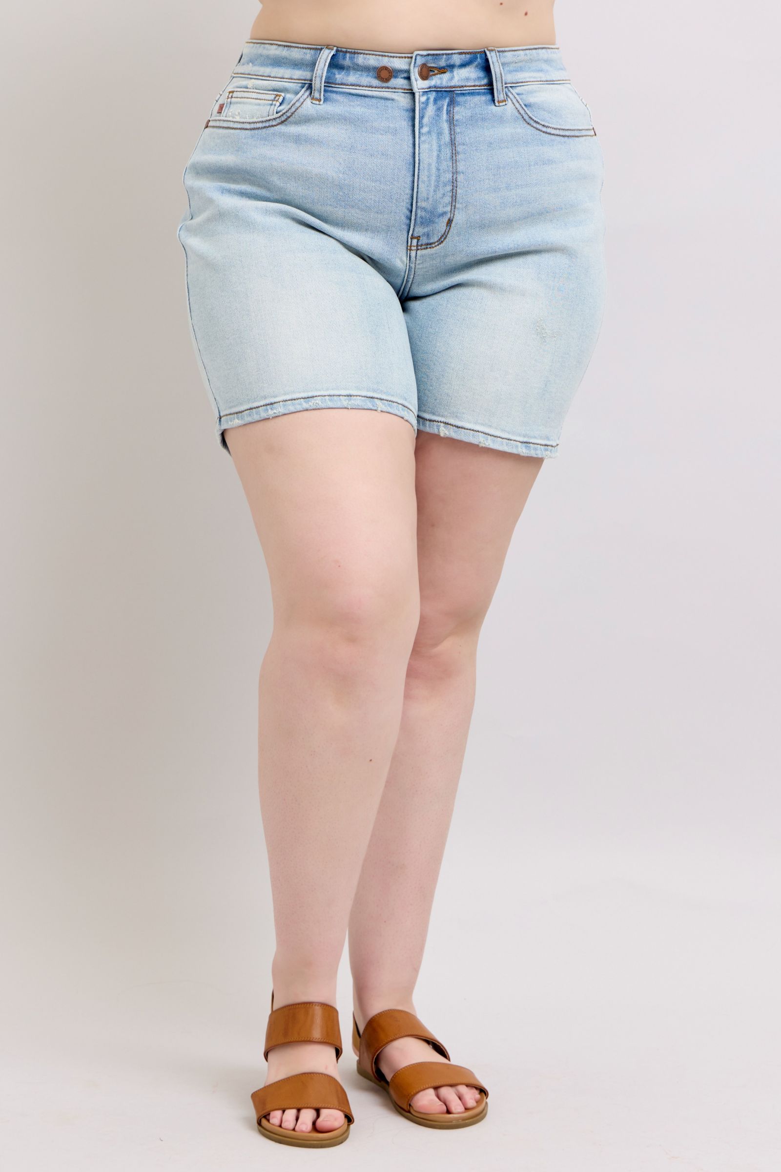 Judy Blue Light Washed 2 Button Denim Shorts with Pockets