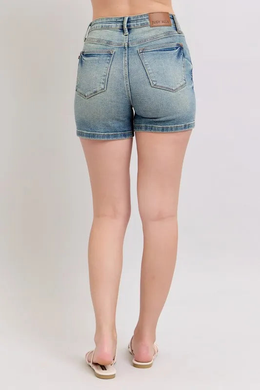 Judy Blue Medium Washed V-Front Vintage Wash Shorts