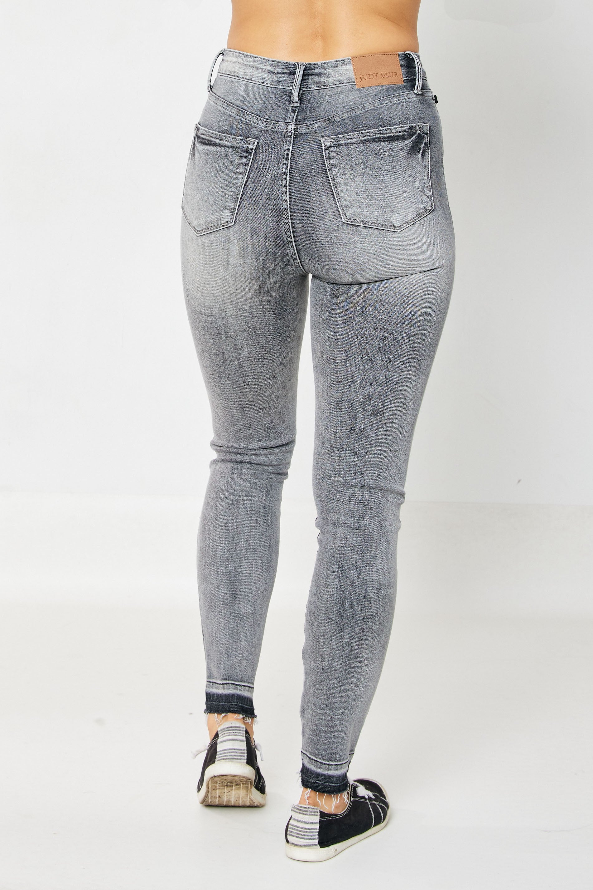 Judy Blue Hadley High Rise Tummy Control Release Hem Skinny Jeans In Washed Out Gray Womens