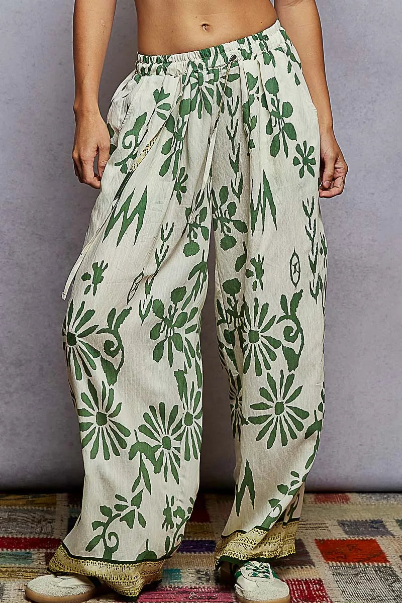 POL Ivory & Green Floral Printed Woven Wide Leg Drawstring Pants IVORY GREEN FLORA
