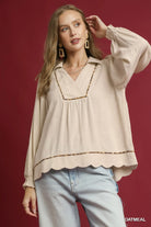 Umgee Oatmeal Linen Scallop Hem Blouse with Contrast Trim OATMEAL