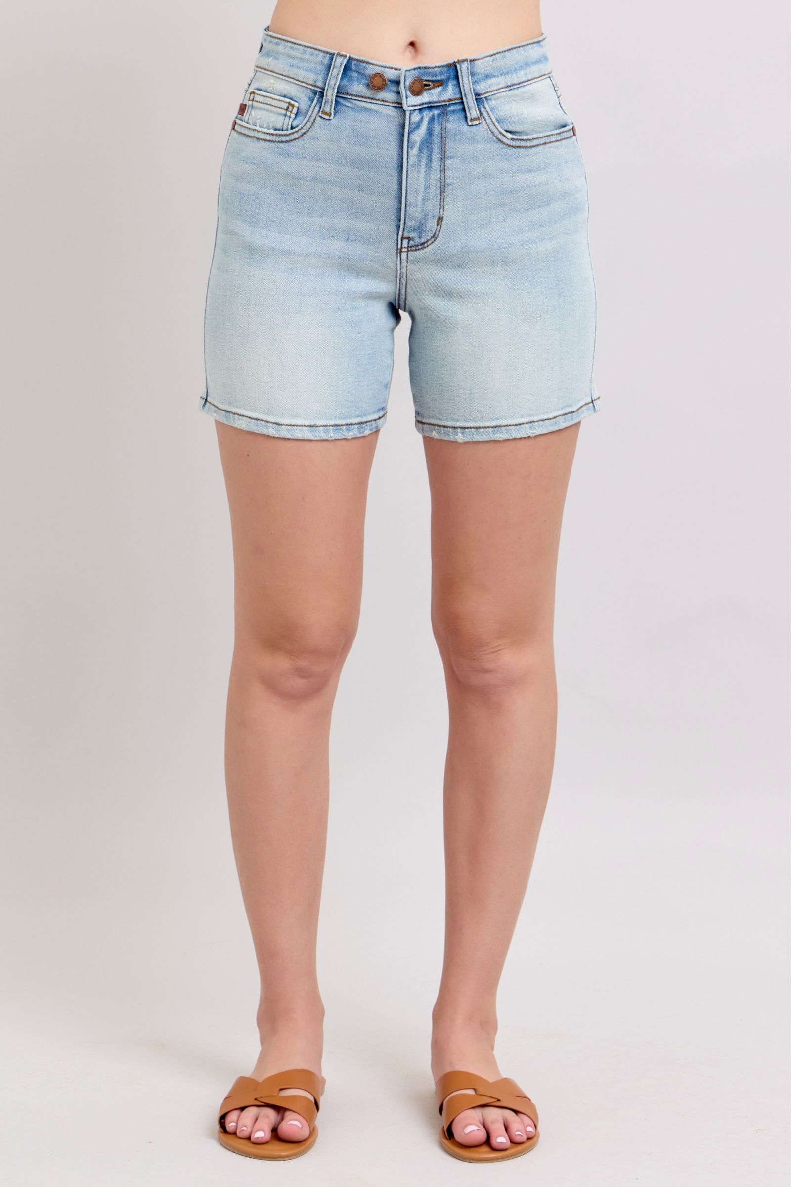 Judy Blue Light Washed 2 Button Denim Shorts with Pockets Light