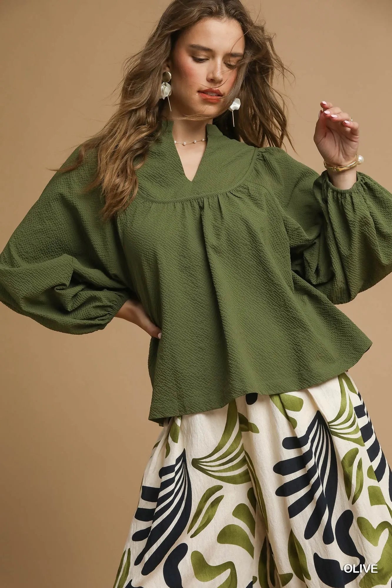 Umgee Olive Textured Notched Blouse with Balloon Sleeves OLIVE