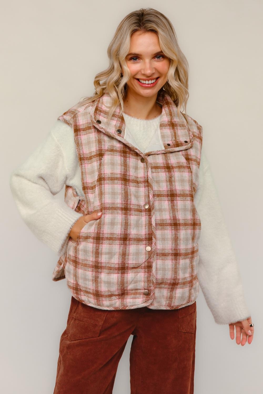 Haptics Taupe/Caramel Snap Button Down Plaid Quilted Vest Jacket