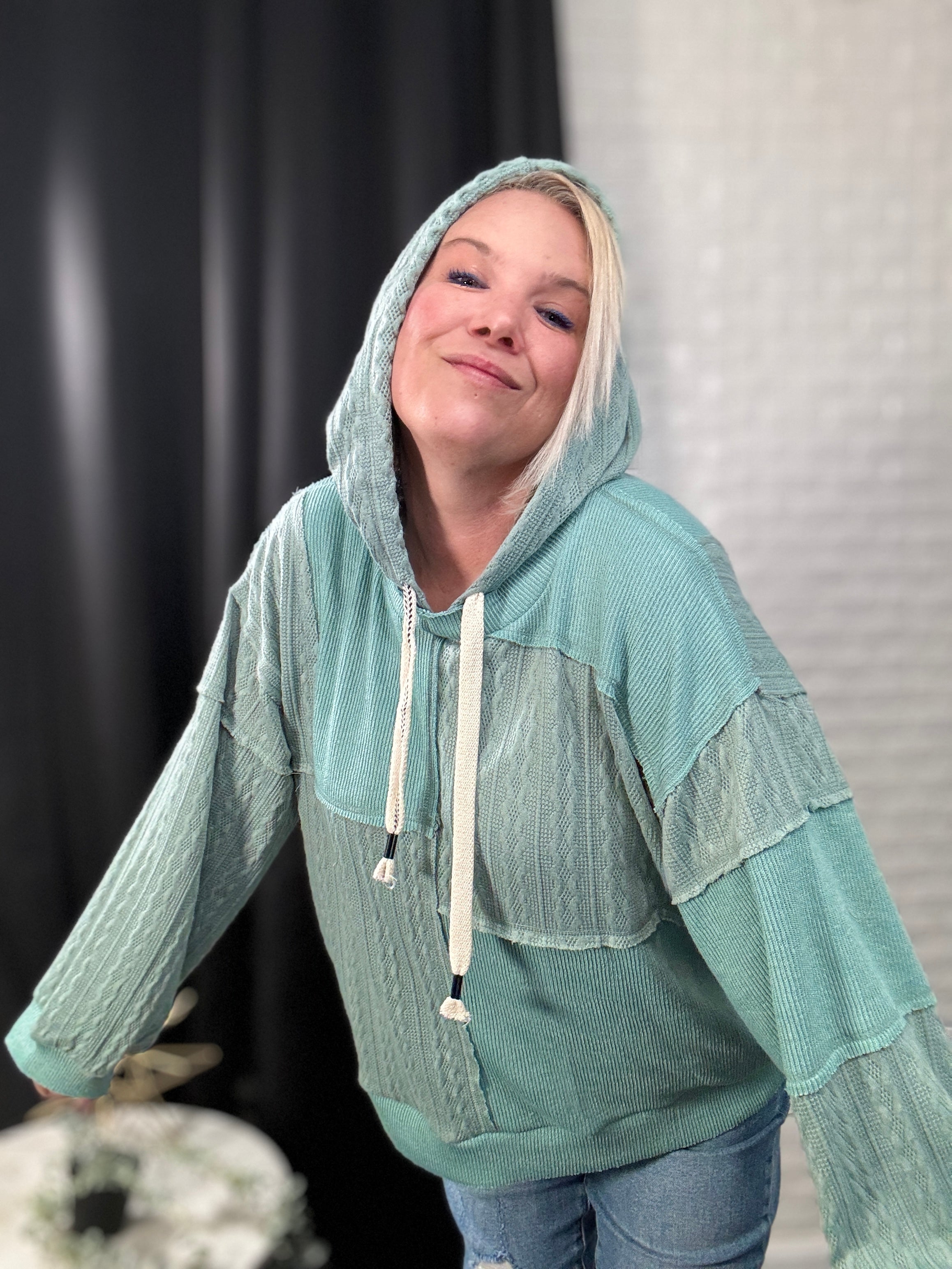 POL Balloon Sleeve Cut Sew Sweater Knit Top in Jade Green Womens