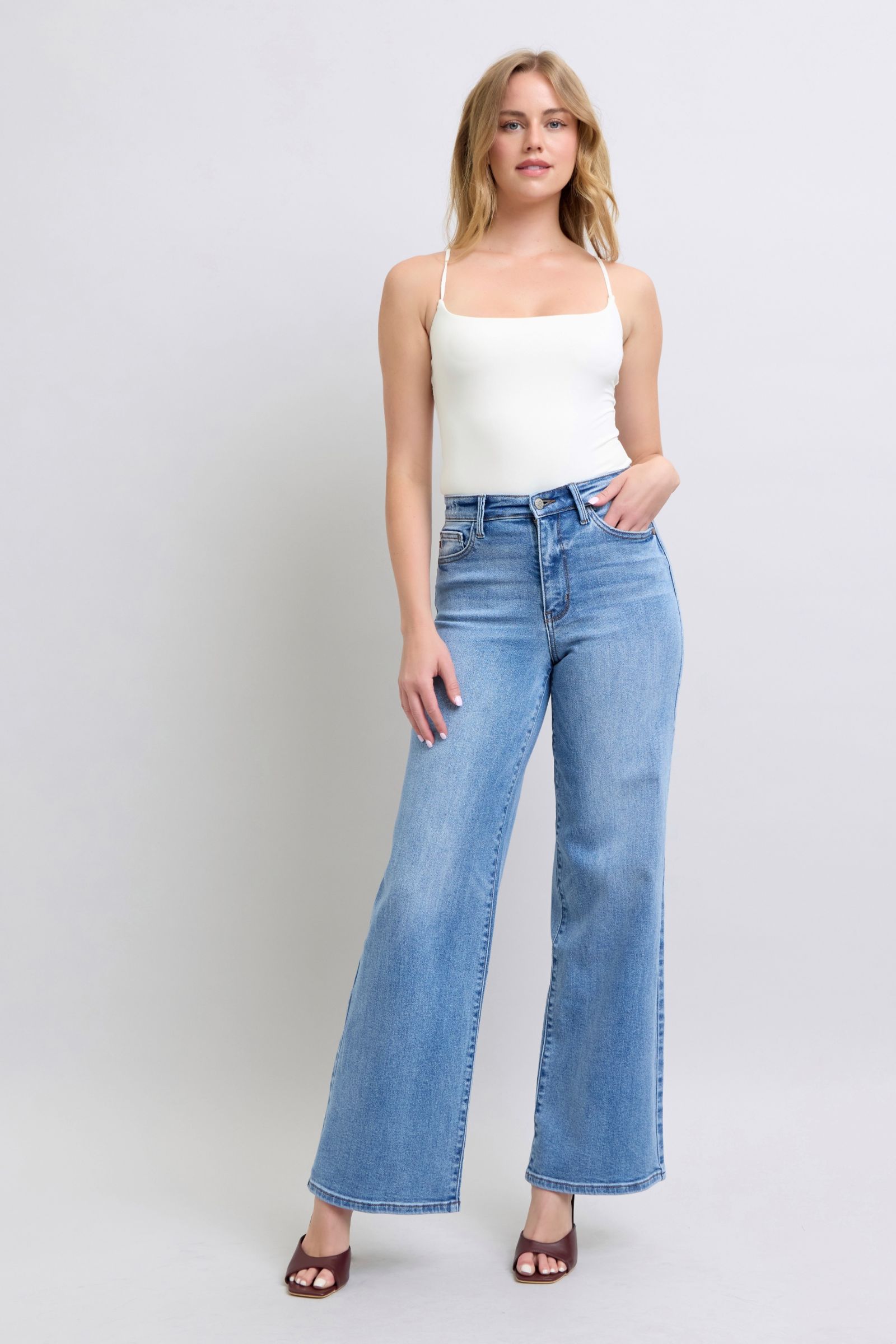 Judy Blue Medium Washed Wide Leg Jeans with Pockets Jeans