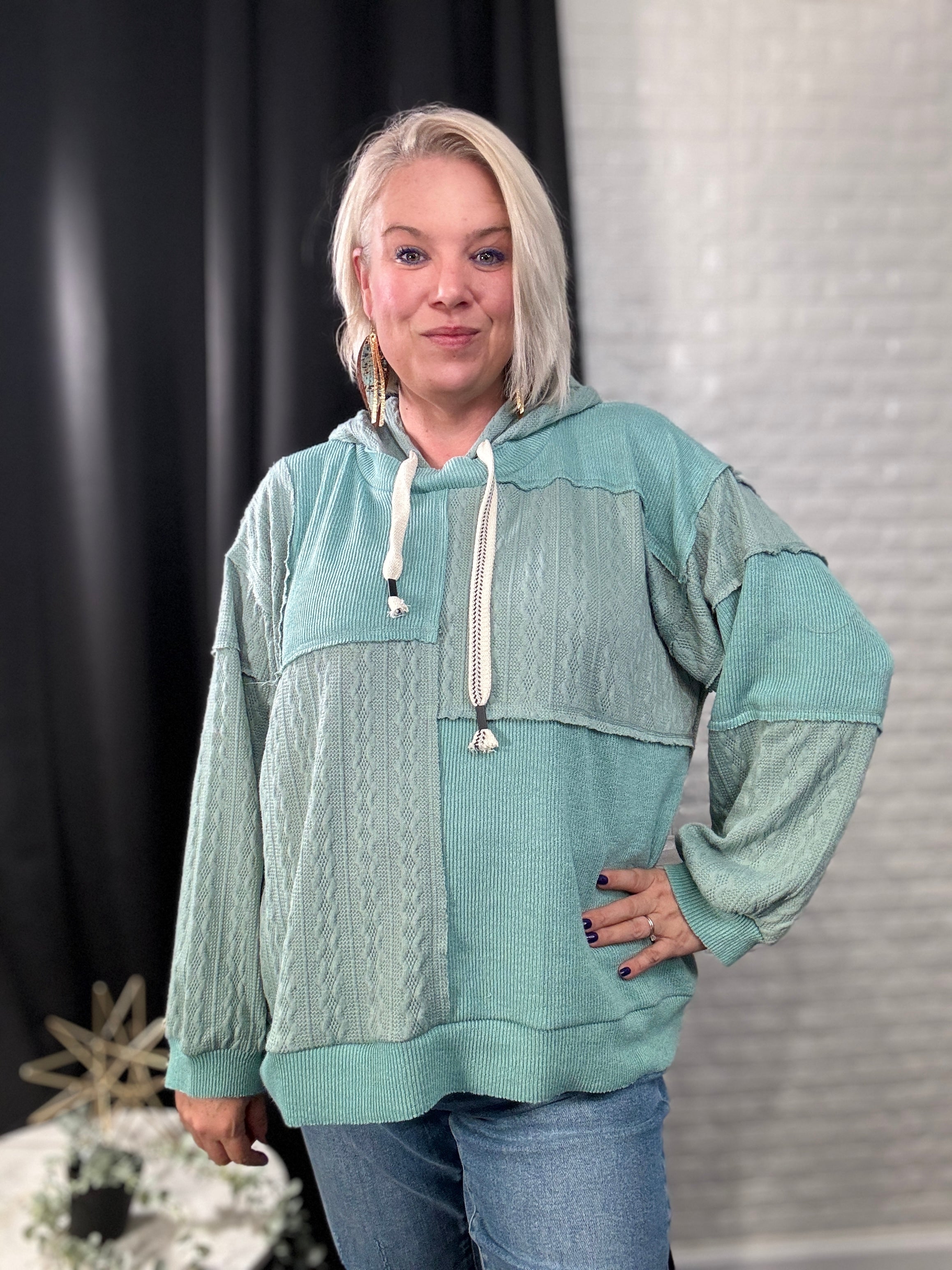 POL Balloon Sleeve Cut Sew Sweater Knit Top in Jade Green Womens