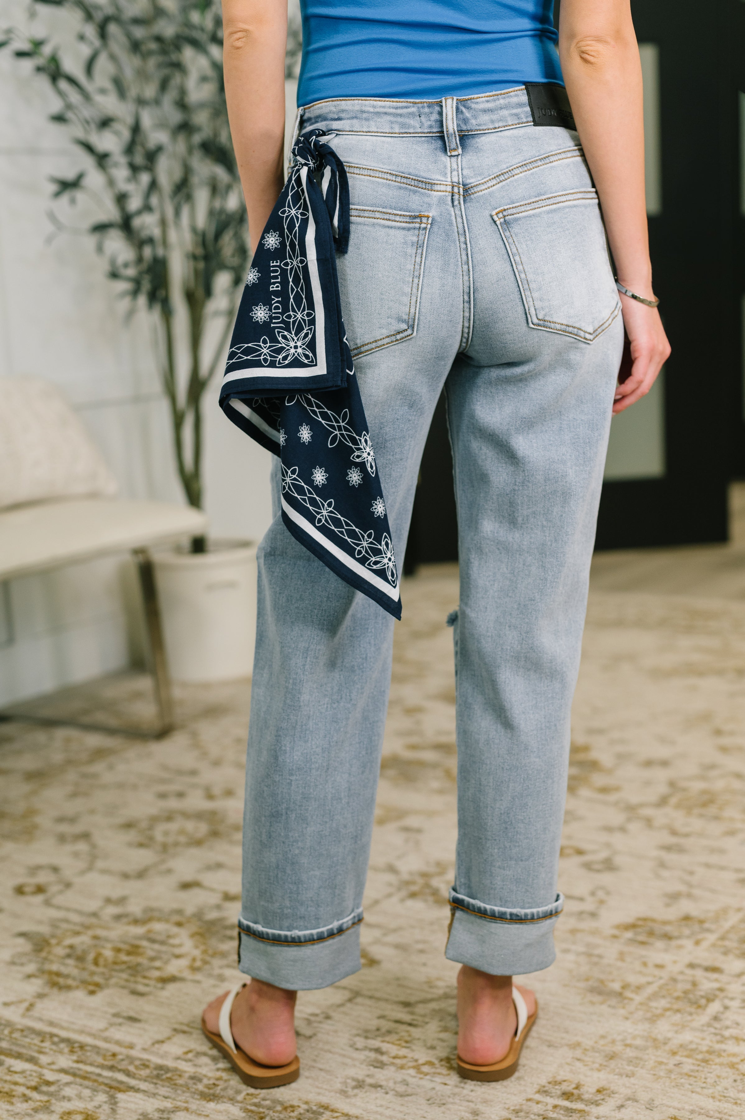 Judy Blue Alex Mid Rise Boyfriend Jean with Bandana Loop Womens