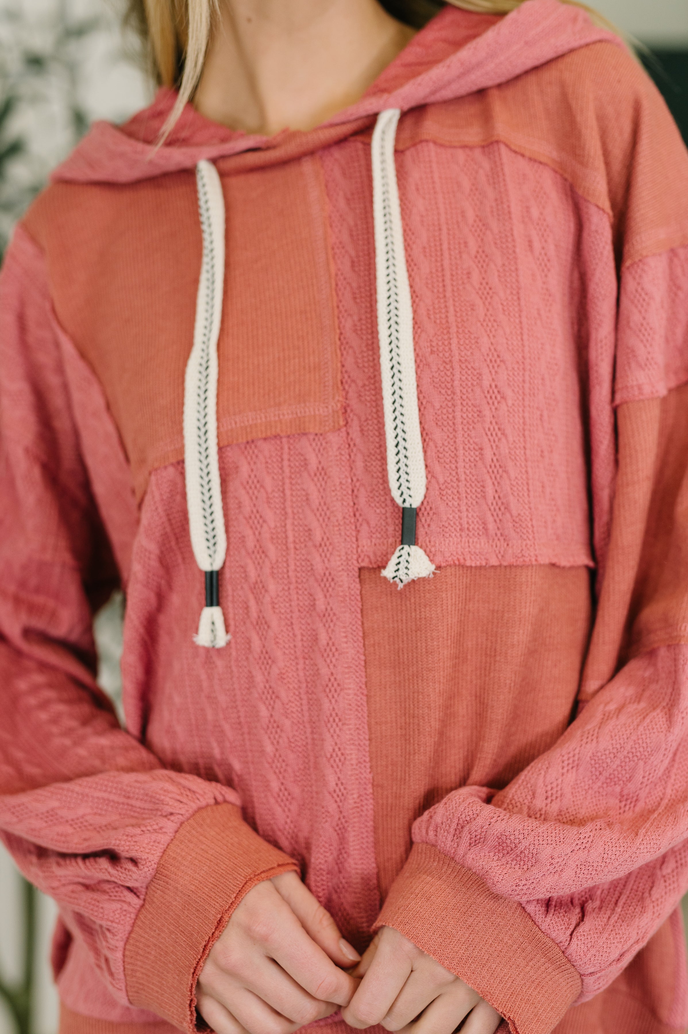 POL Balloon Sleeve Cut Sew Sweater Knit Top in Mauve Womens