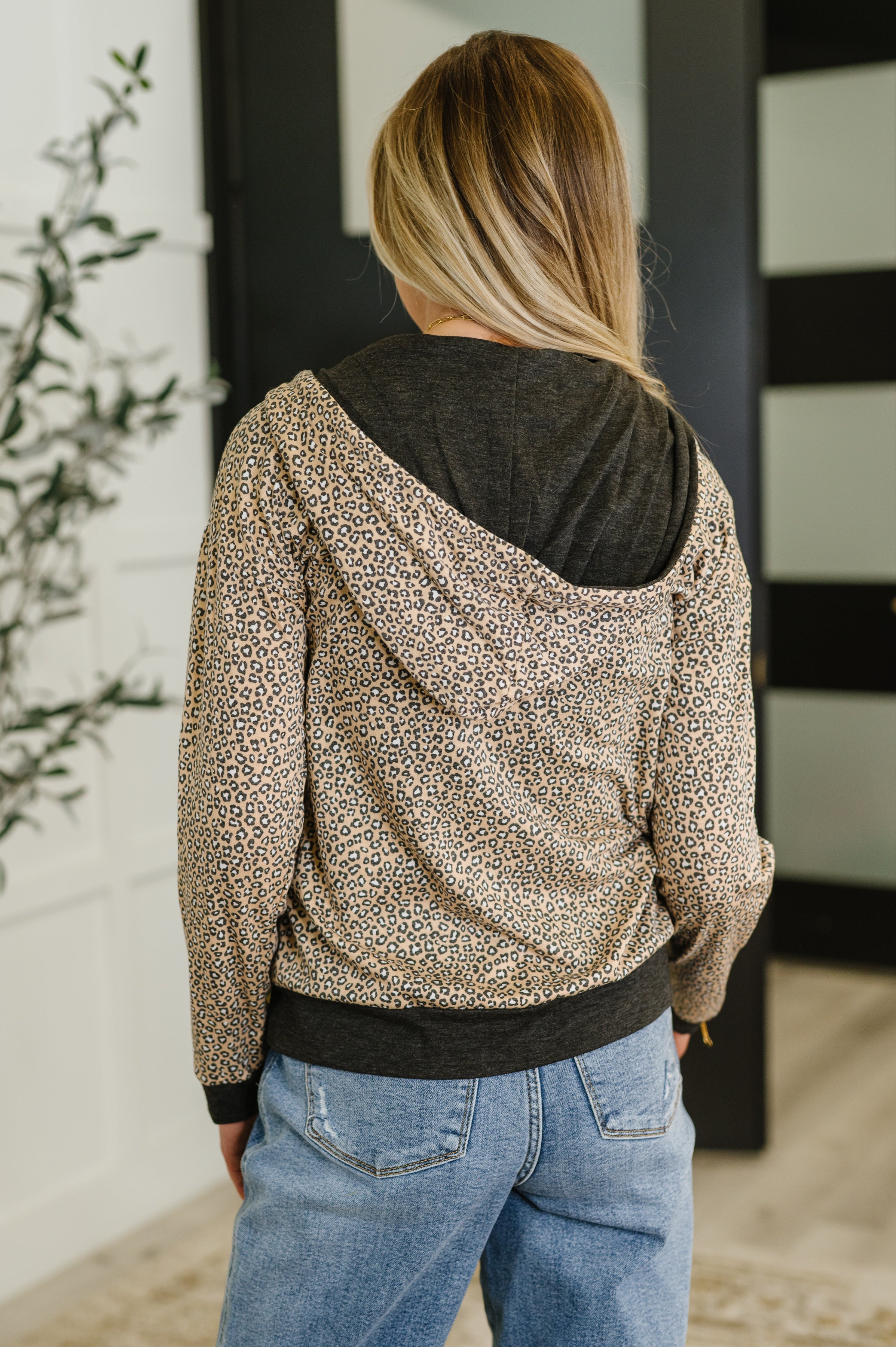 7th Ray Call of the Wild Contrast Trim Zip Up Womens