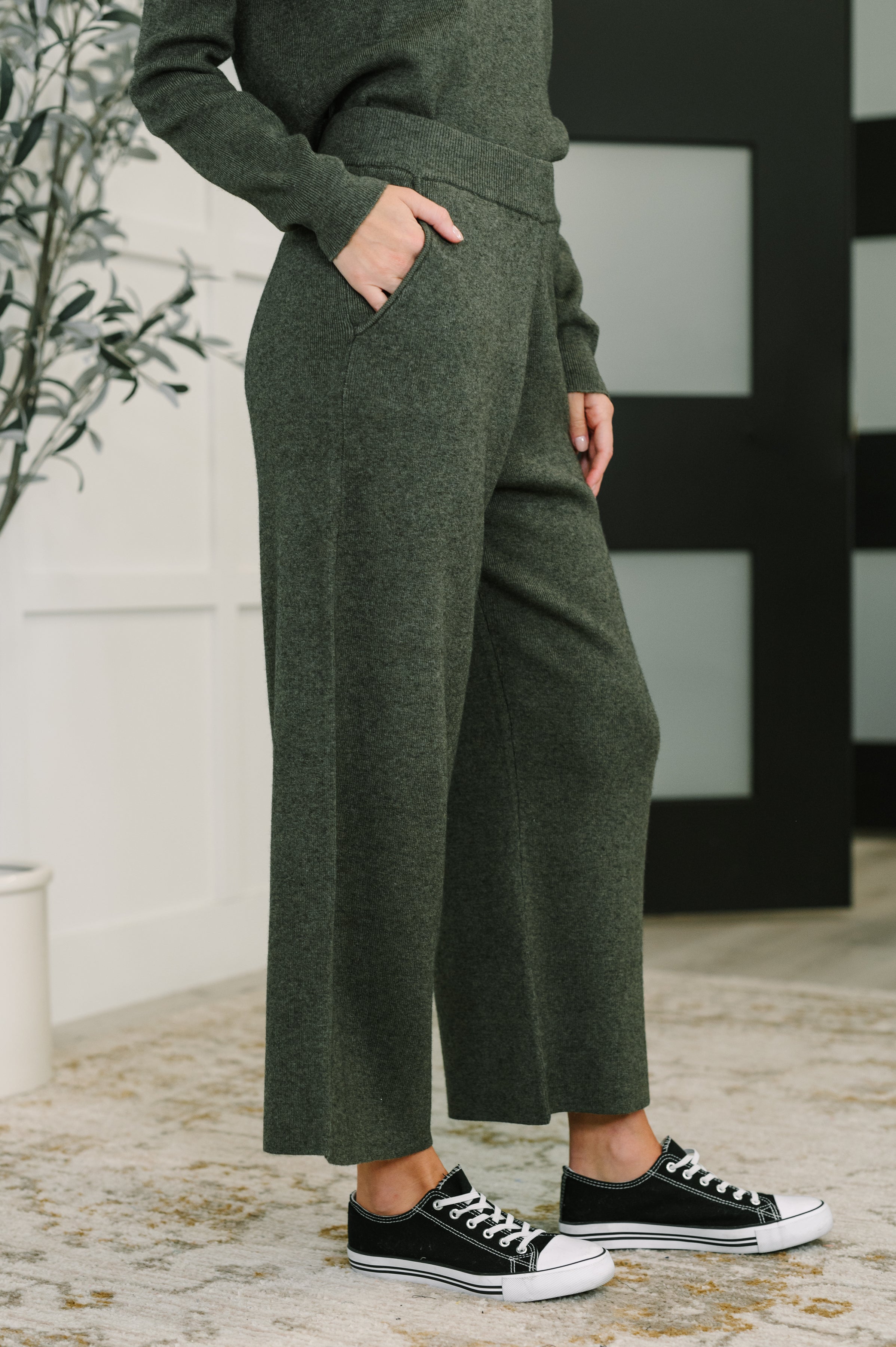 Honey Mark Clove Ribbed Knit Culottes in Moss Womens
