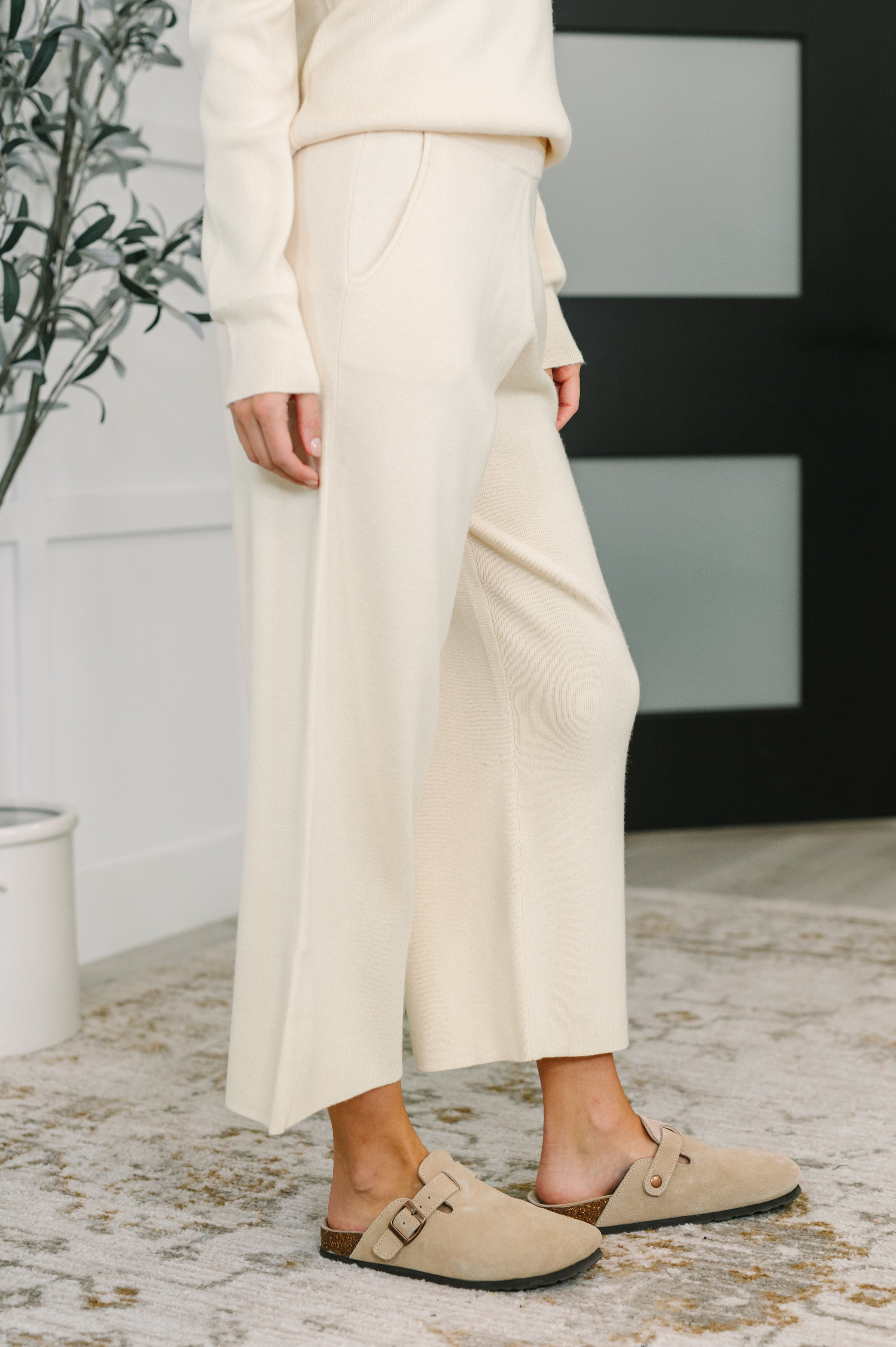 Honey Mark Clove Ribbed Knit Culottes in Culottes in Oat Womens