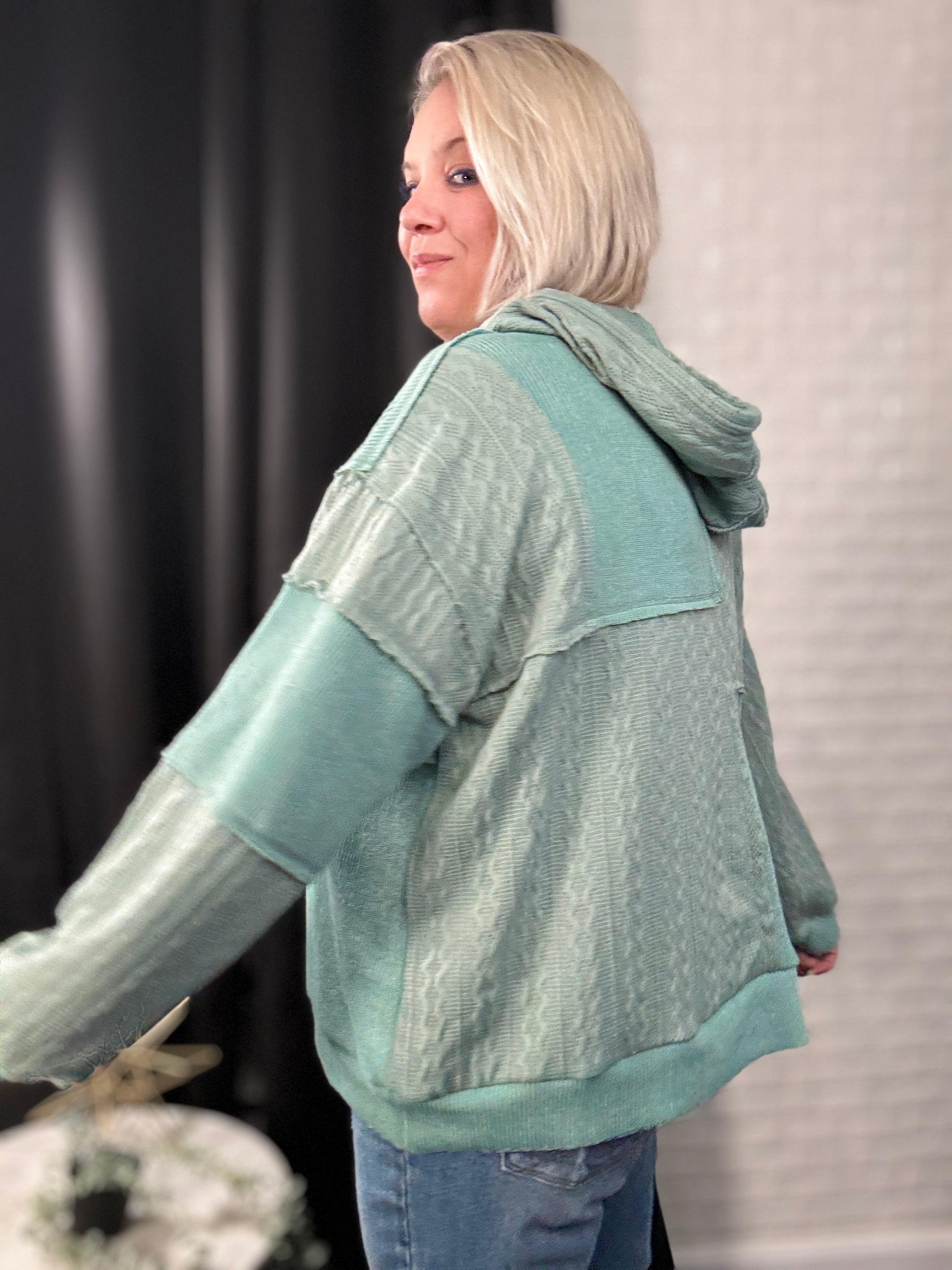 POL Balloon Sleeve Cut Sew Sweater Knit Top in Jade Green Womens