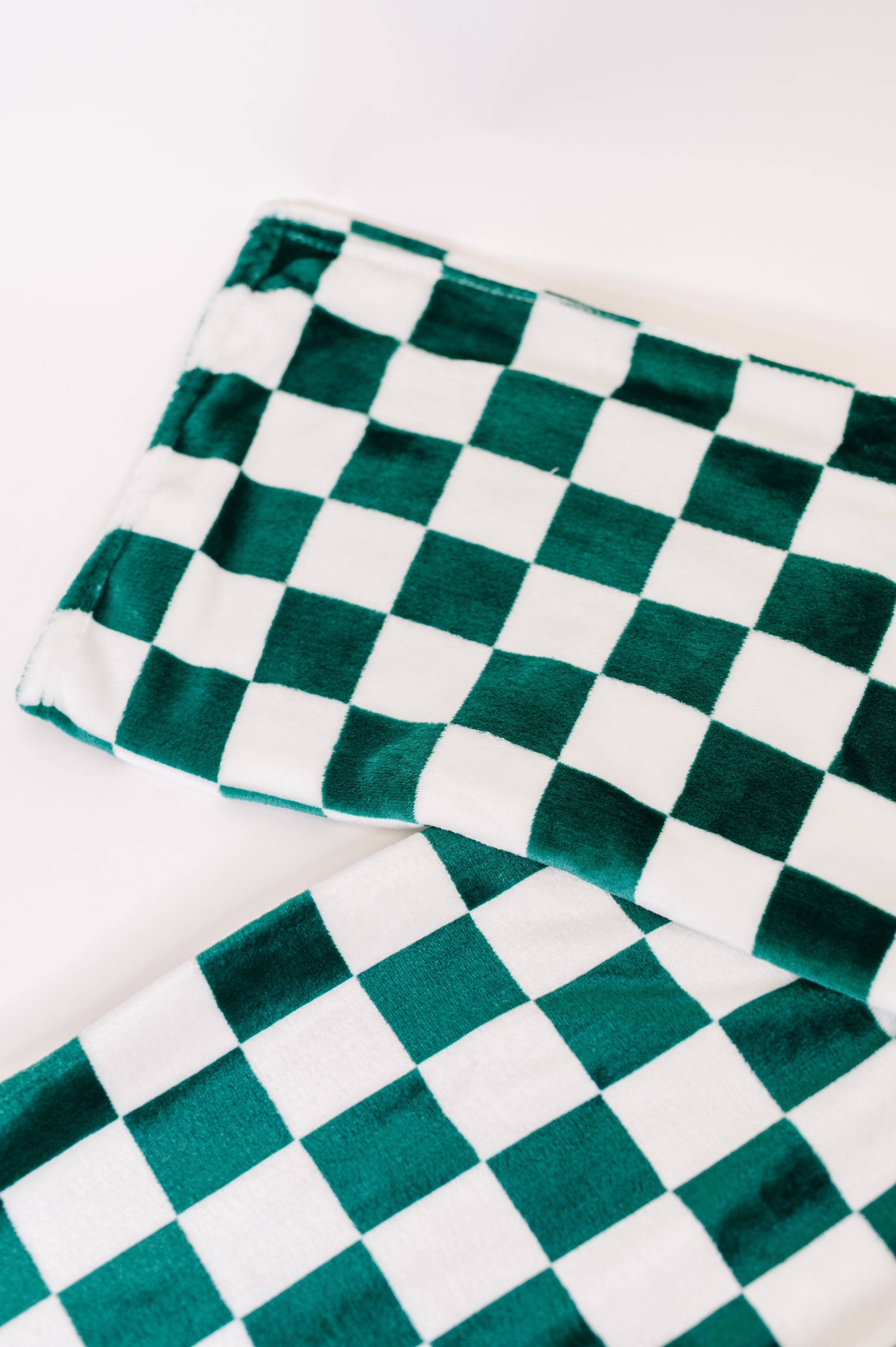 Emerald City Checkered Blanket Womens