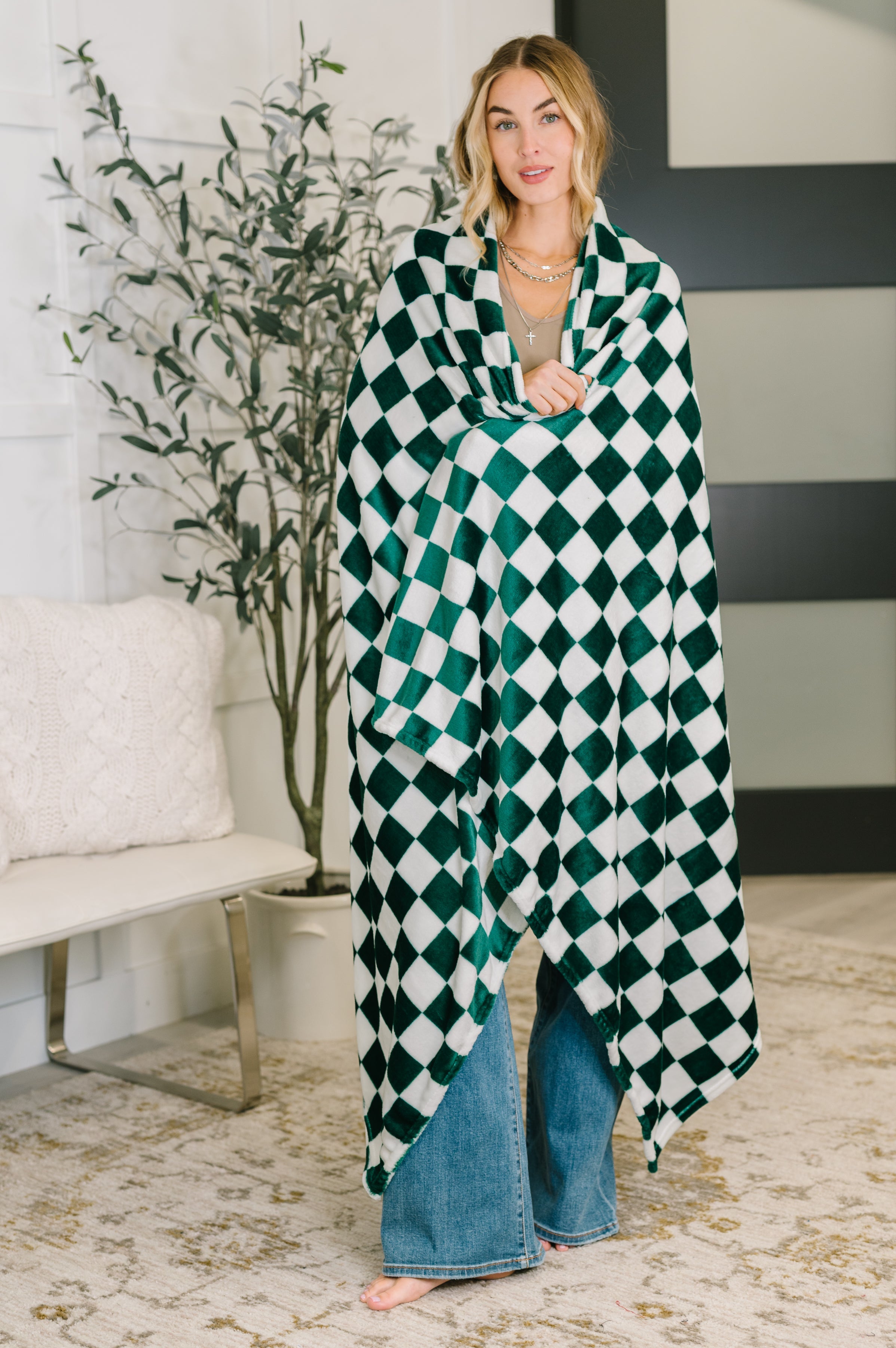 Emerald City Checkered Blanket Womens