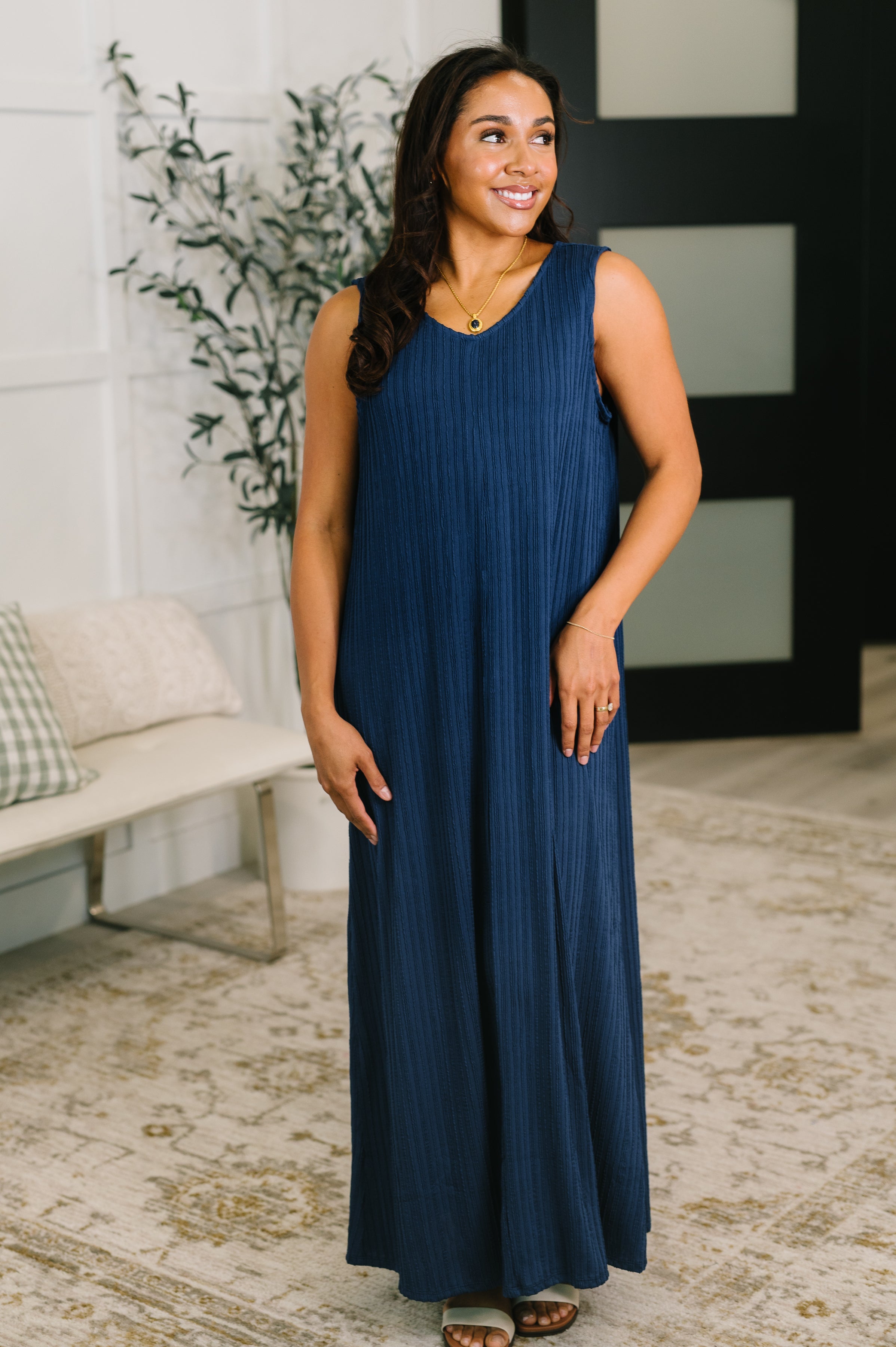 Dear Scarlett Everything She Wants Sleeveless Maxi Dress in Navy Womens