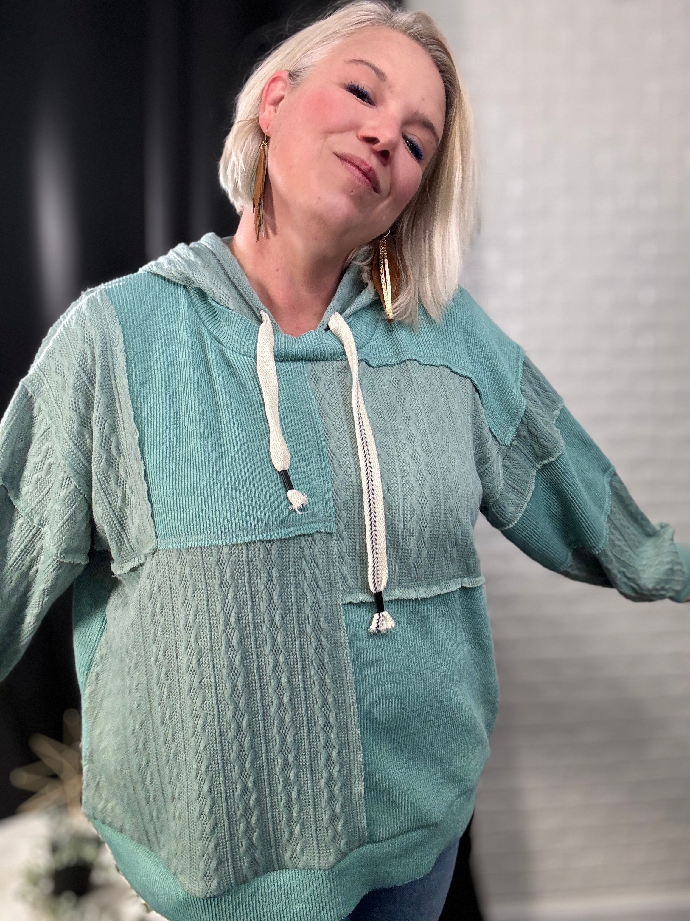 POL Balloon Sleeve Cut Sew Sweater Knit Top in Jade Green Womens