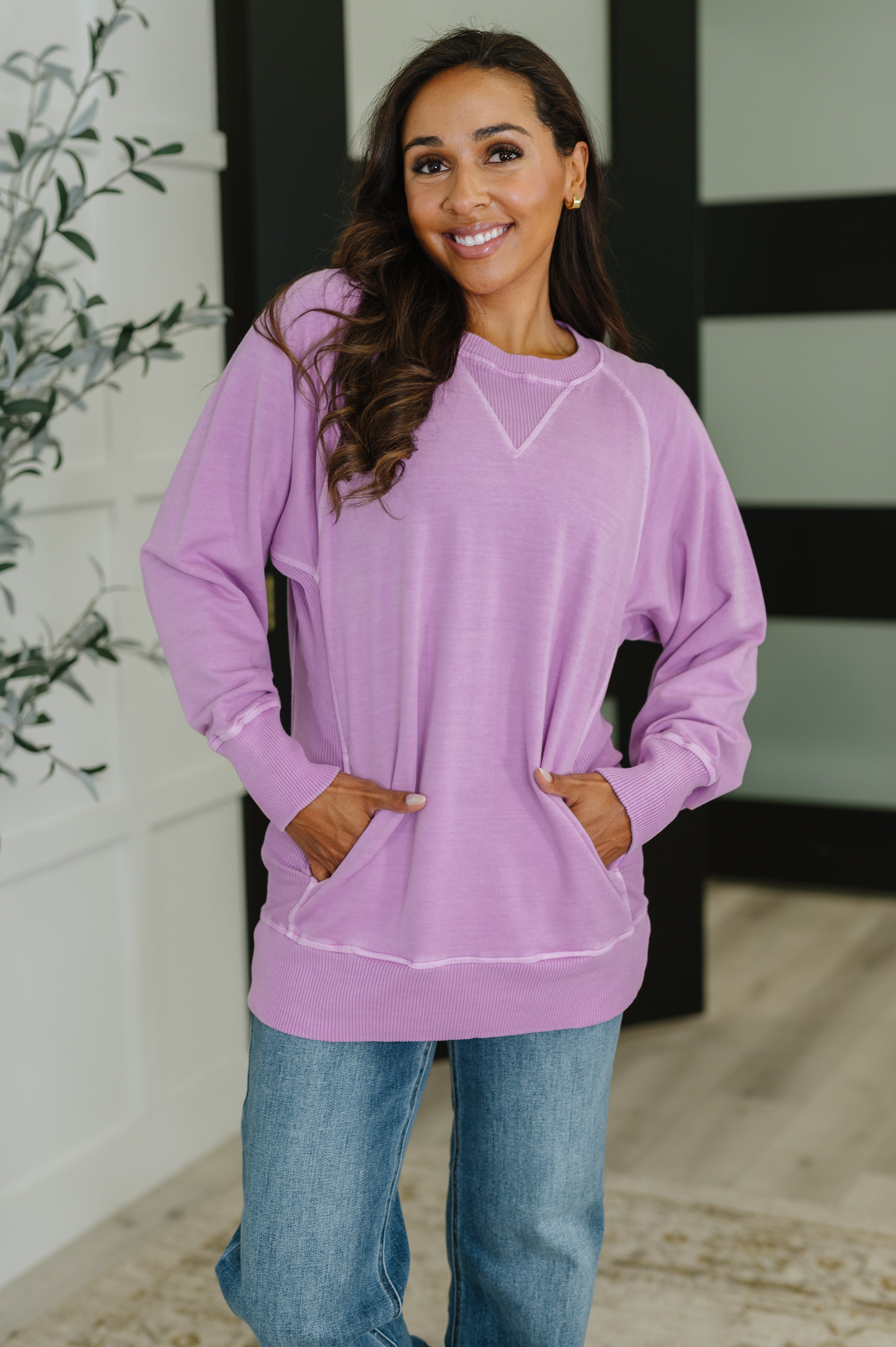 Zenana For the Experience Relaxed Pullover in Lavender Womens