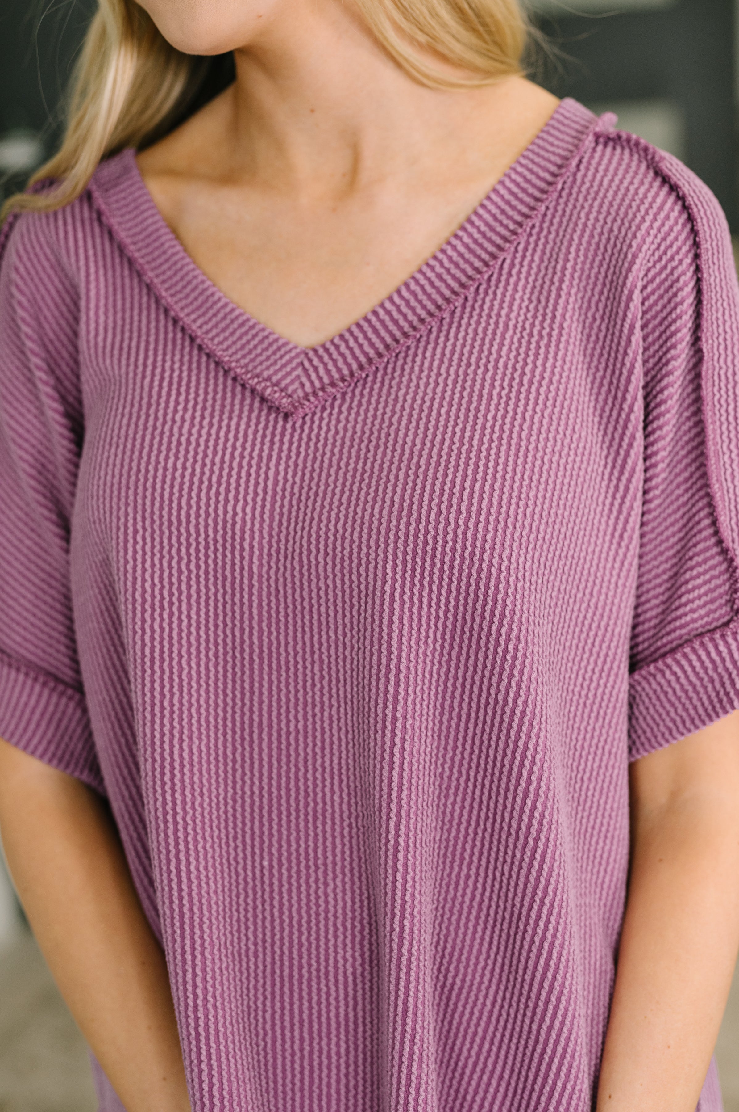 Growing Restless V-Neck Tee in Light Plum Womens