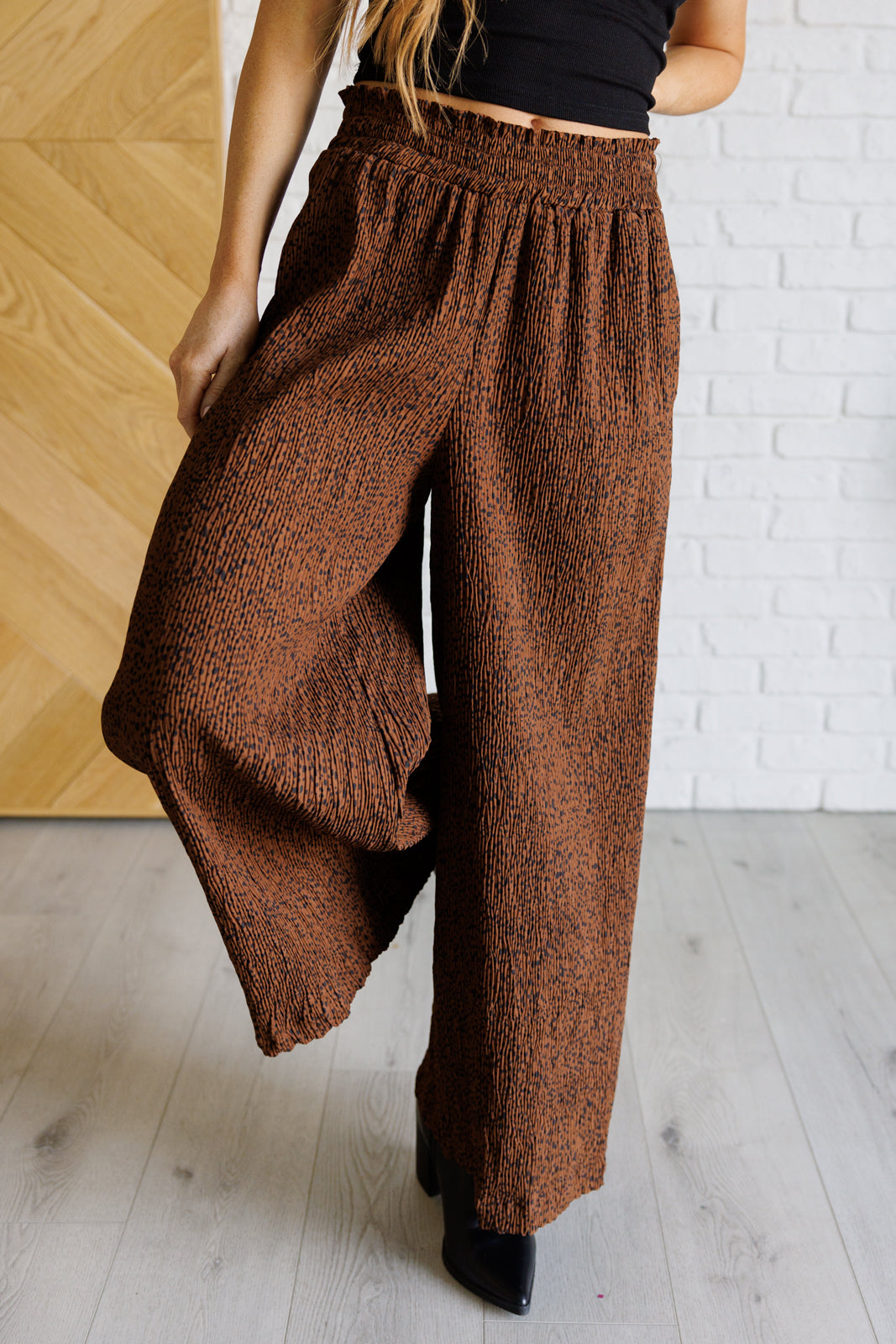 Very J Harmony High Rise Wide Leg Pants in Brown 2XL Bottoms