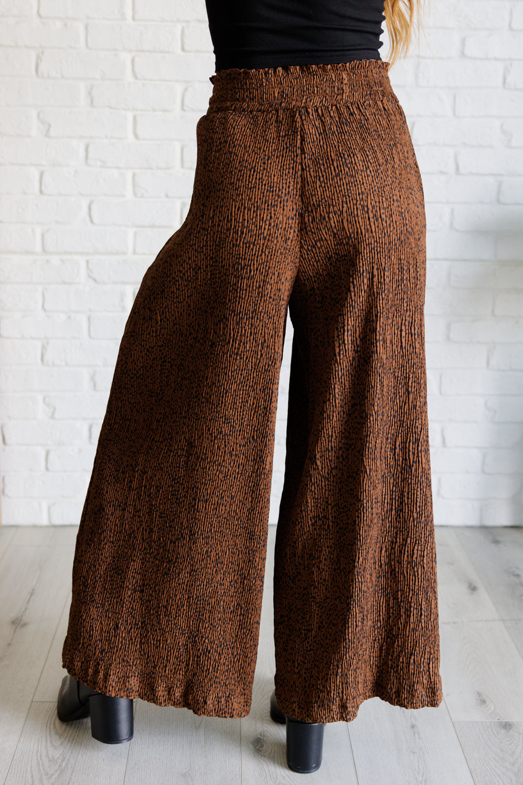 Very J Harmony High Rise Wide Leg Pants in Brown Bottoms