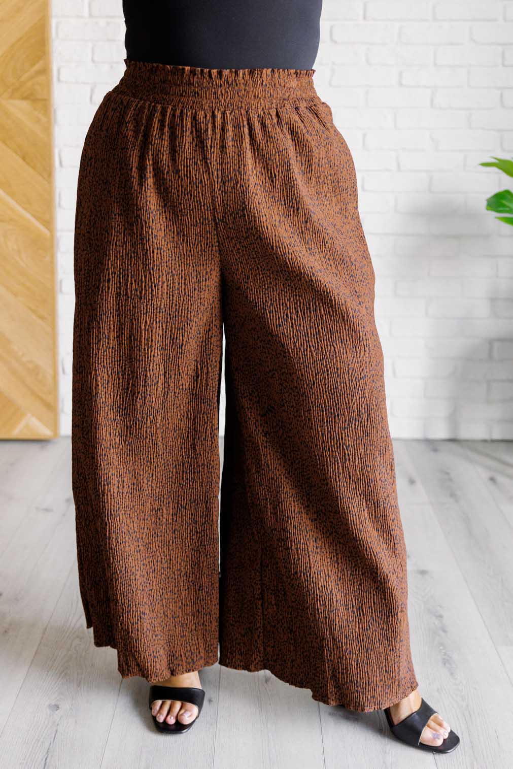 Very J Harmony High Rise Wide Leg Pants in Brown Bottoms