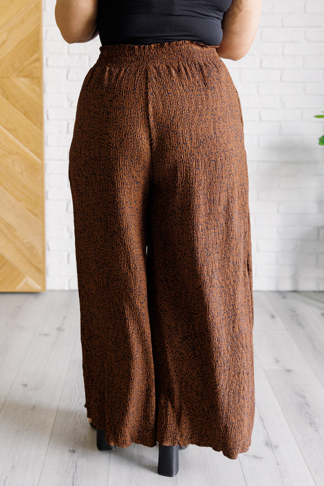 Very J Harmony High Rise Wide Leg Pants in Brown Bottoms