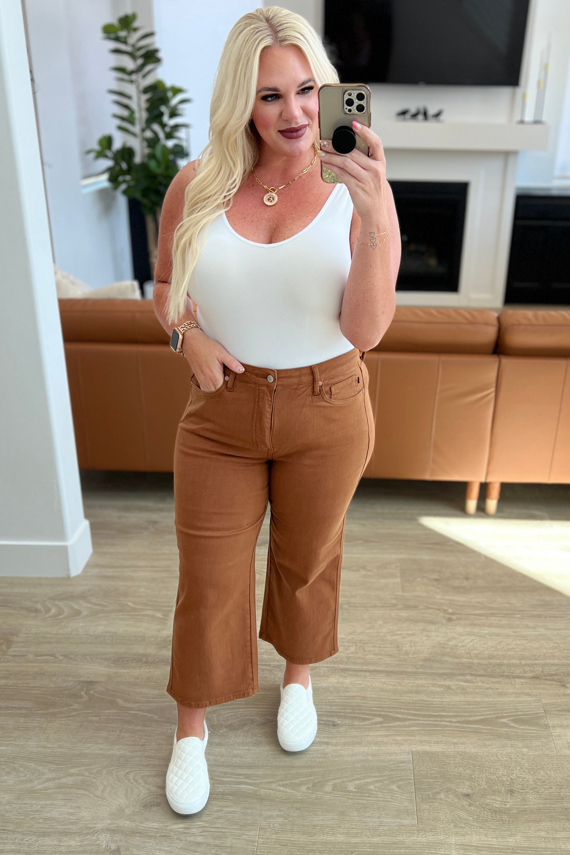 Judy Blue Briar High Rise Control Top Wide Leg Crop Jeans in Camel Denim