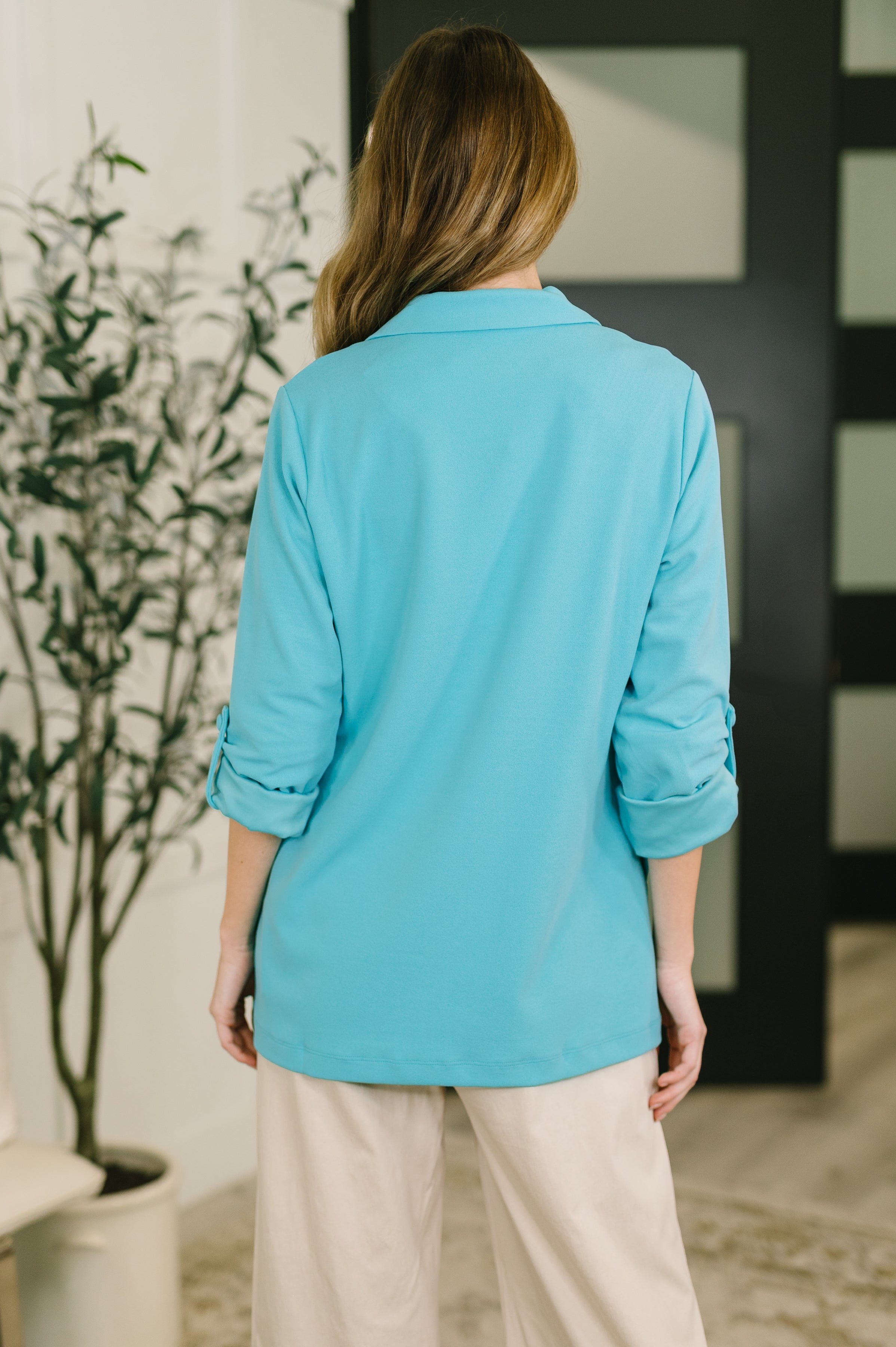 Andree by Unit I'm Really That Gal Open Front Blazer in Aqua Womens