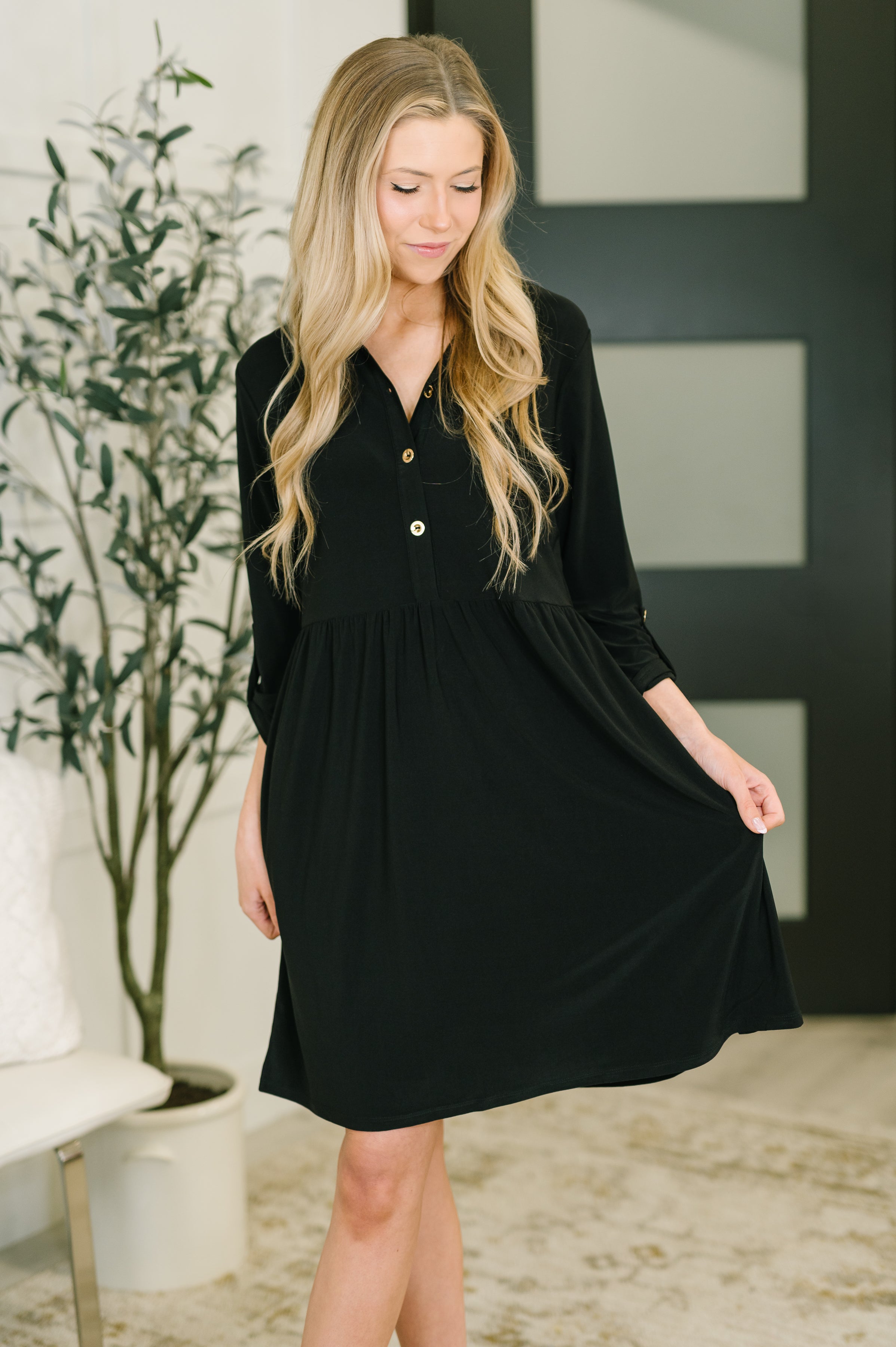 Dear Scarlett Inspire Collared Neck Dress in Black Womens