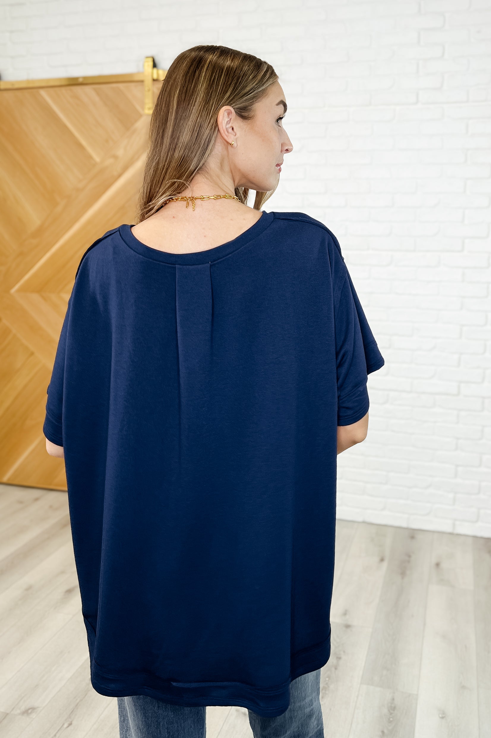 Andree by Unit In the Rotation Exposed Seam Tee in Navy Womens