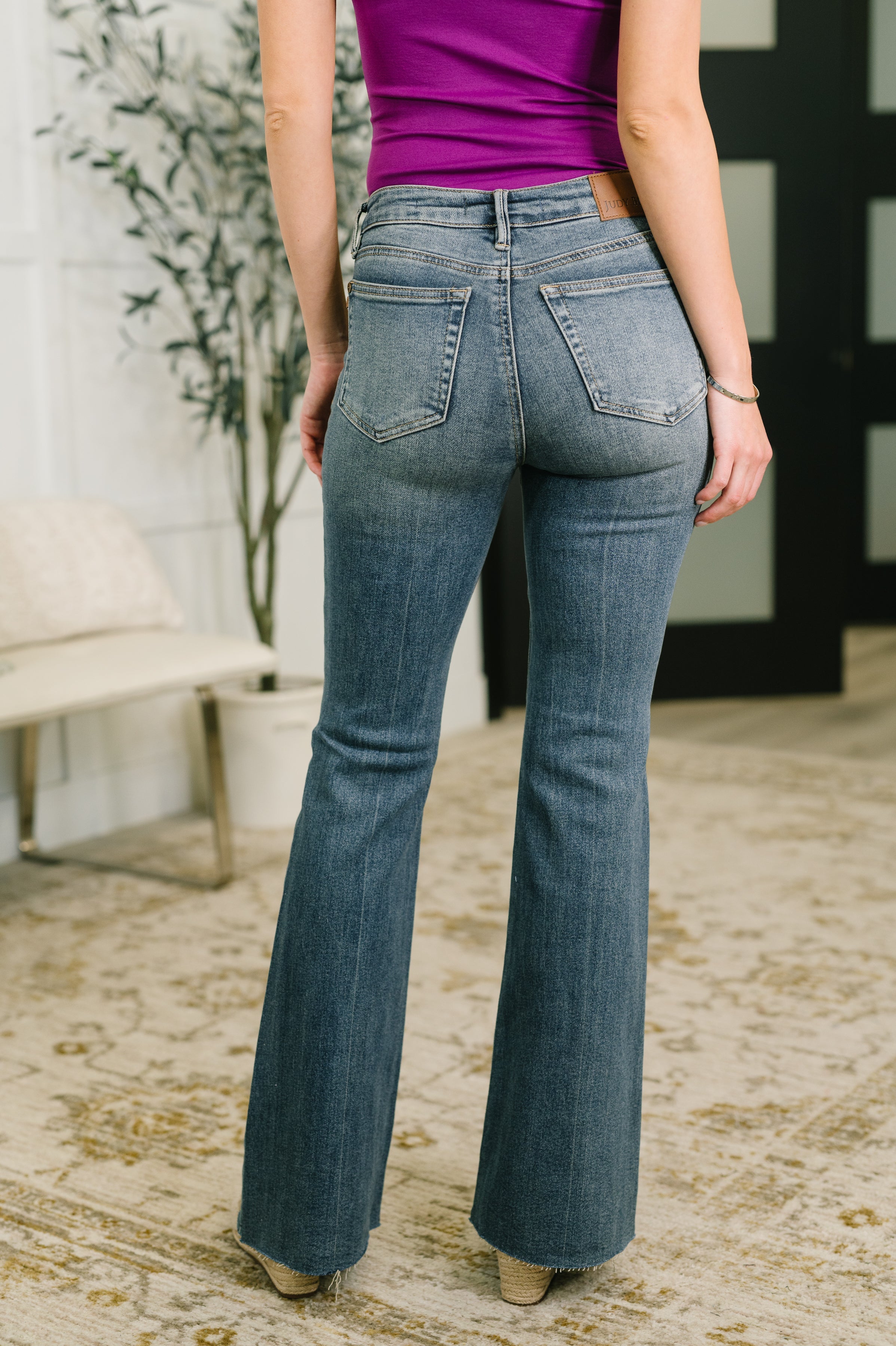 Judy Blue Jackie Mid Rise Flare Jean with Front Flap Pockets Womens
