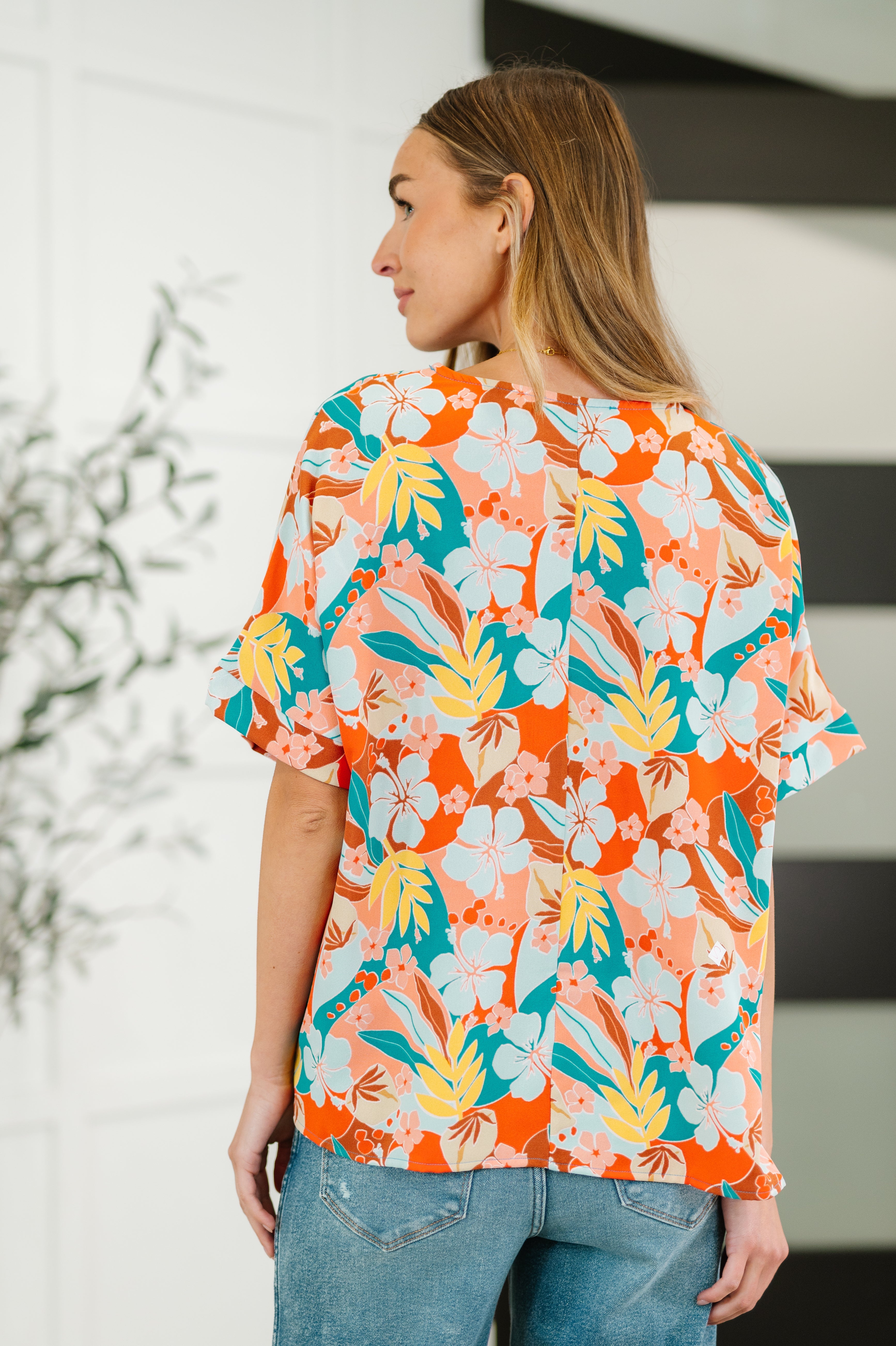 Haptics Lei Me Down Hawaiian Floral Woven V-Neck Top Womens