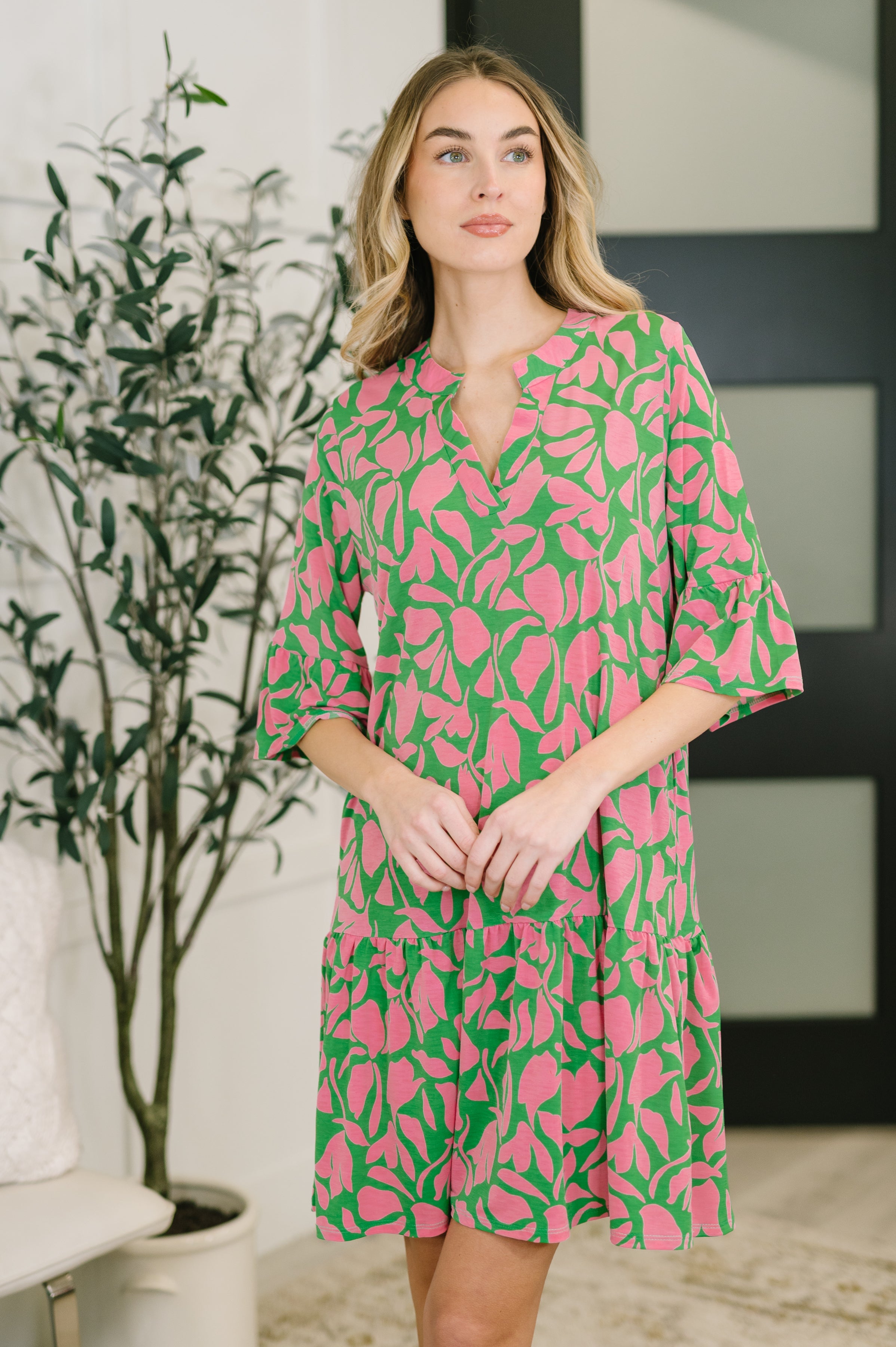 Dear Scarlett Lizzy Sunday Dress in Emerald Abstract Floral Womens