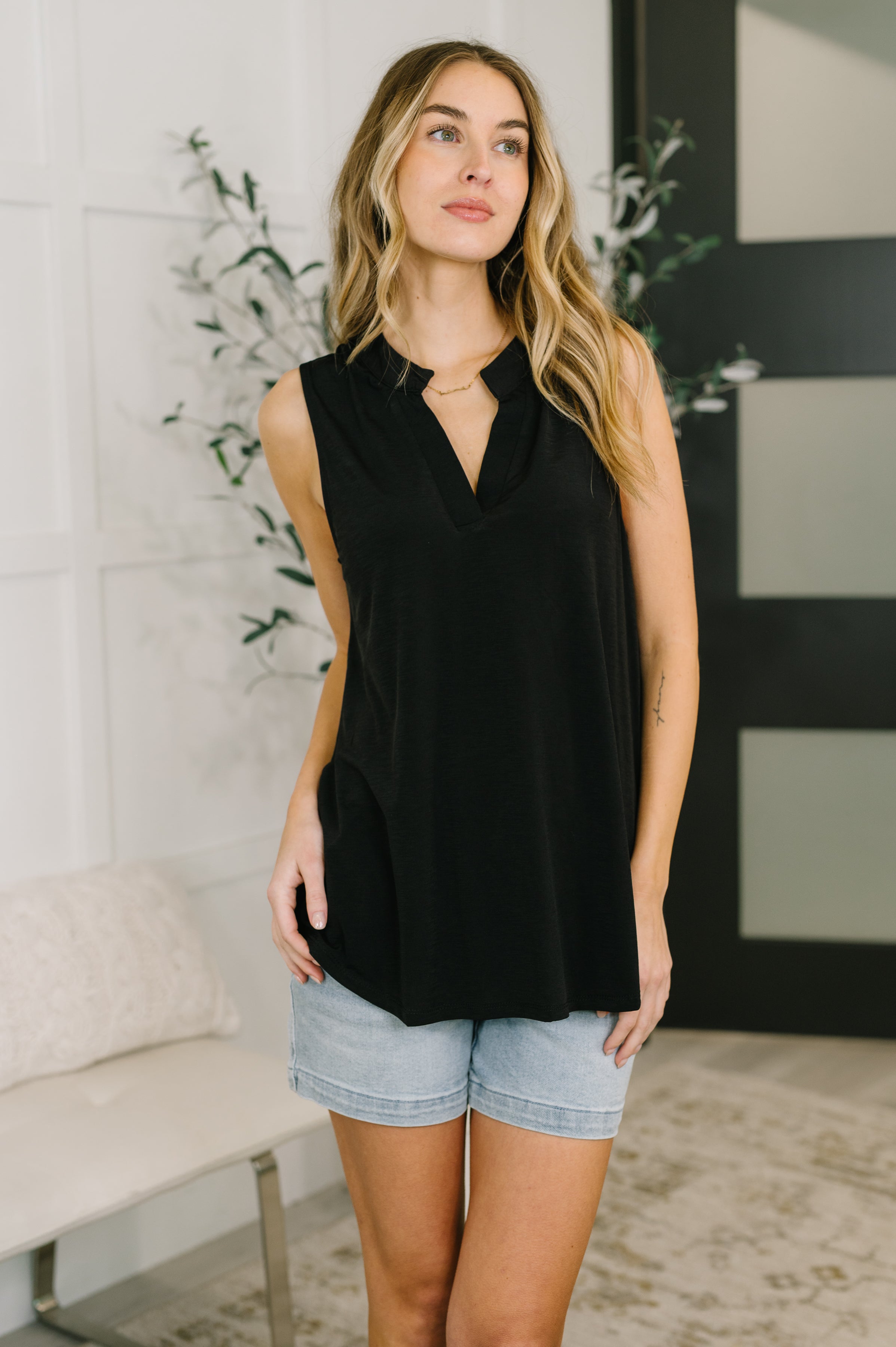 Dear Scarlett Lizzy Tank Top in Black Womens