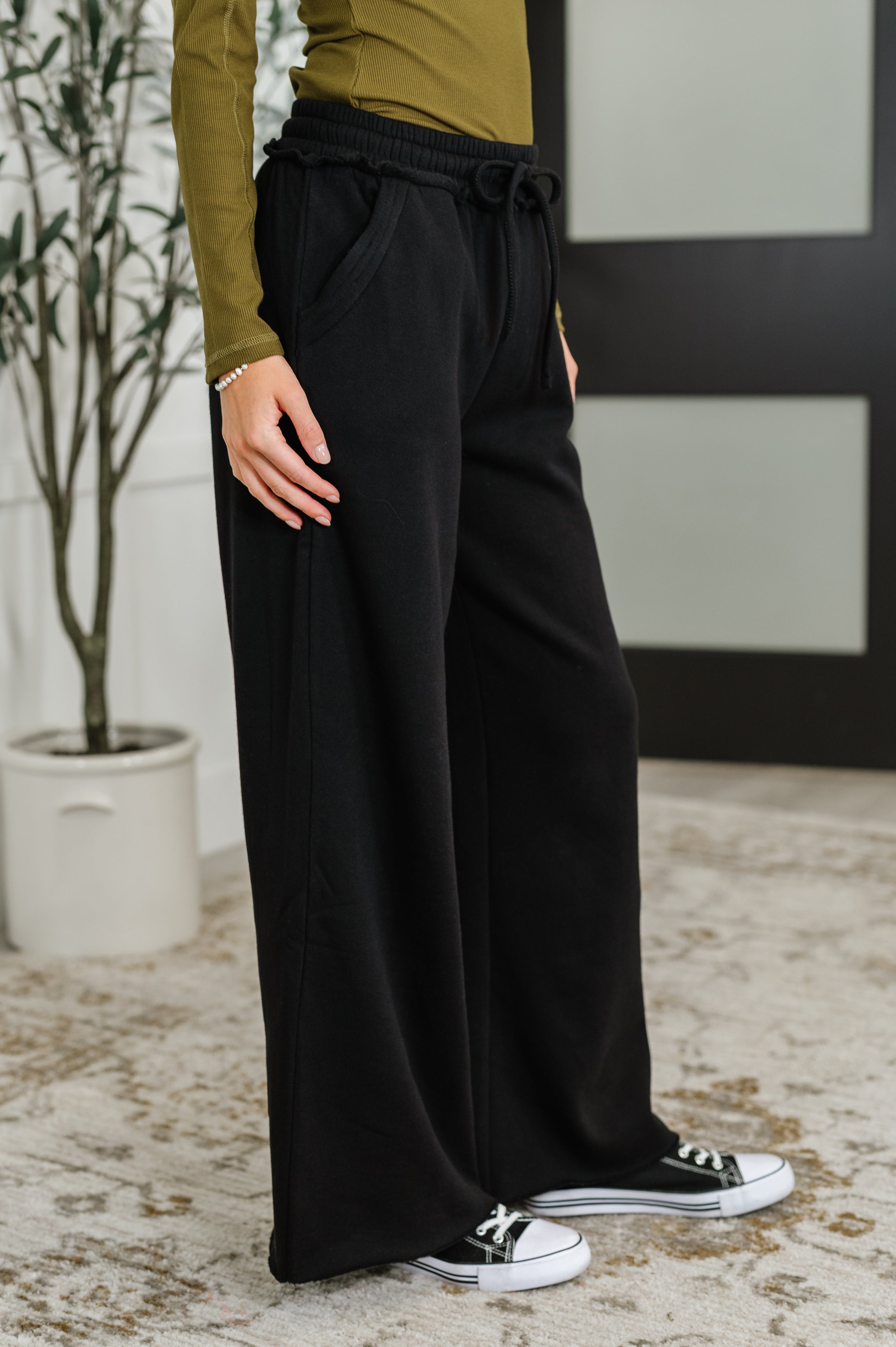 Zenana Lounge Line Wide Leg Sweats in Black Large Womens