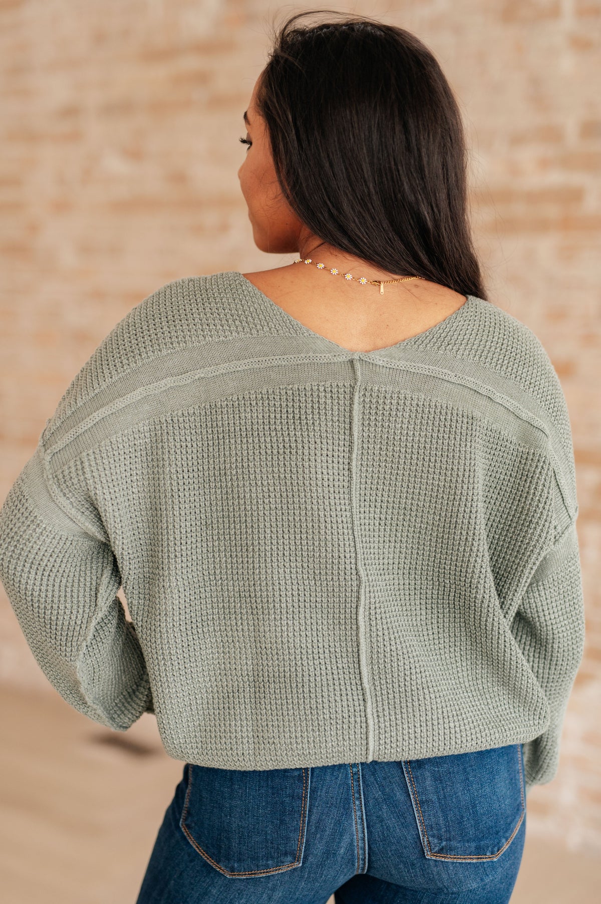 Heyson Magi Lune V-Neck Sweater Sweaters