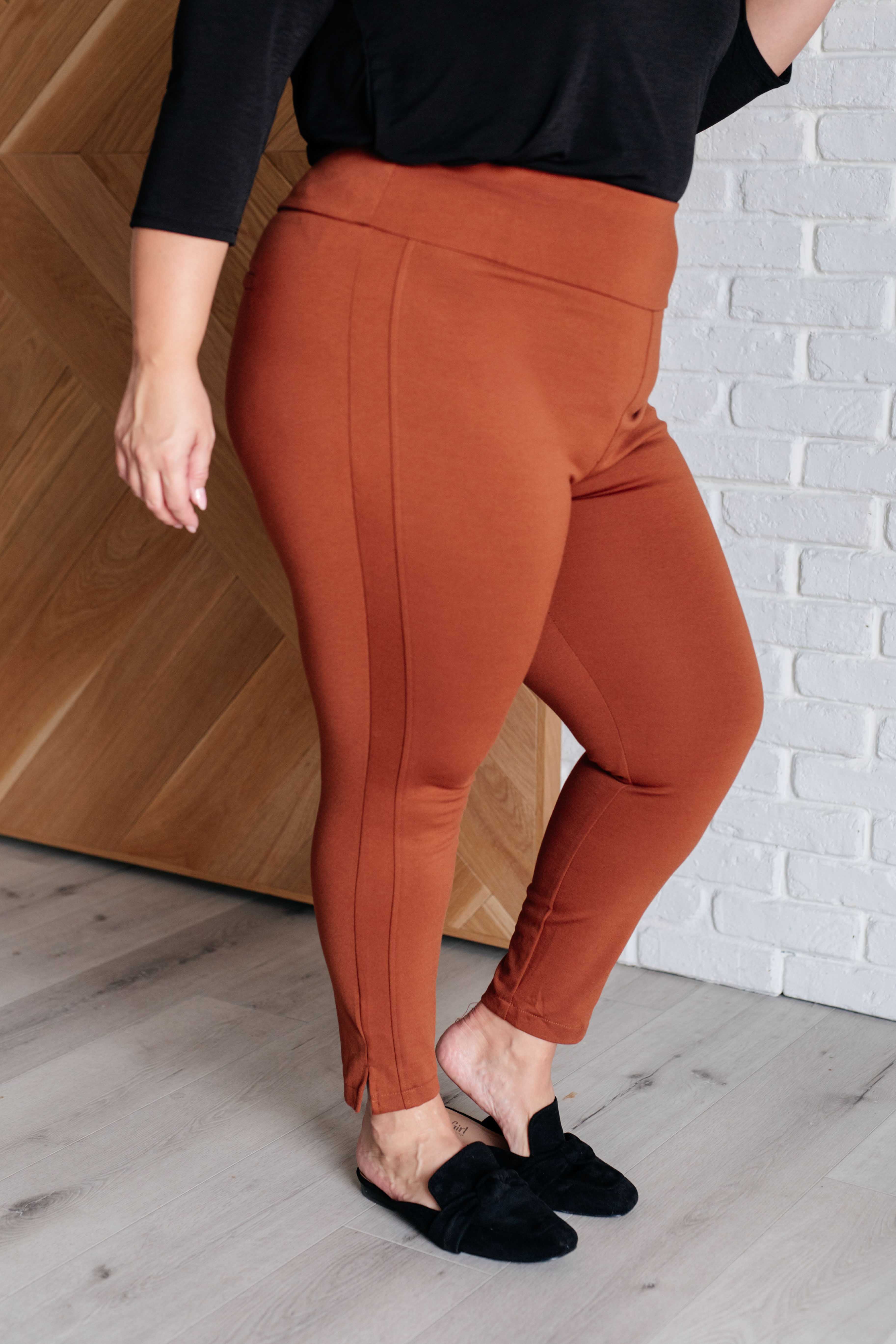 Dear Scarlett Magic Ankle Crop Skinny Pants in Rust Pants