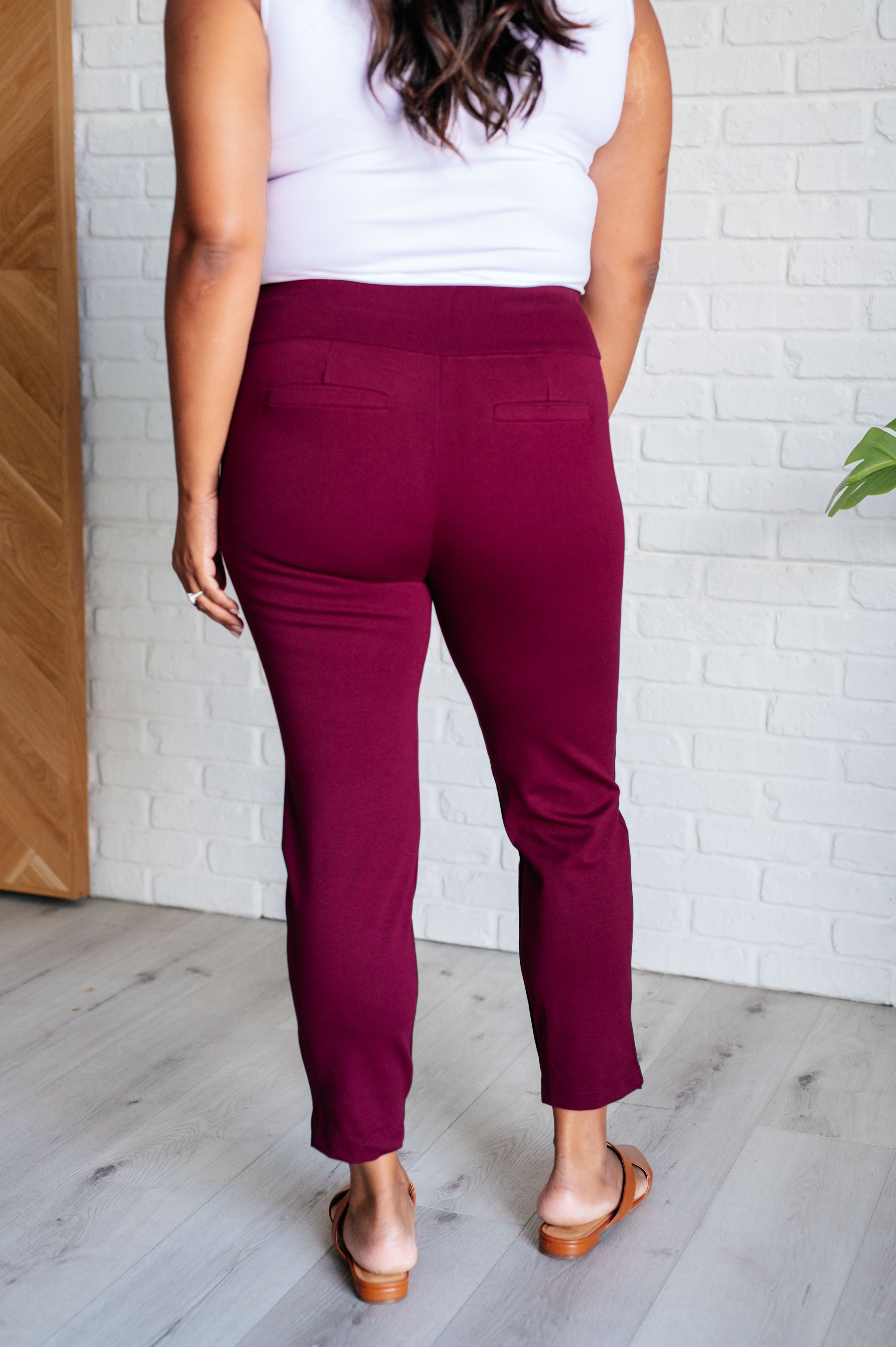Dear Scarlett Magic Ankle Crop Skinny Pants in Wine Bottoms